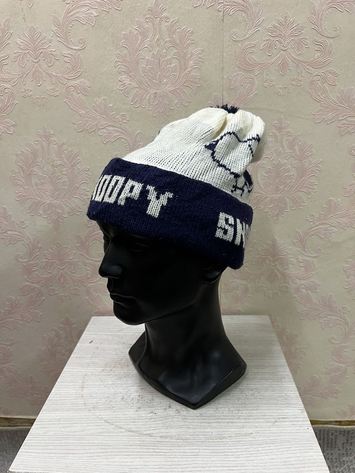 Peanuts Snoopy Peanuts Cartoon Beanie Hats Size ONE SIZE - 3 Thumbnail