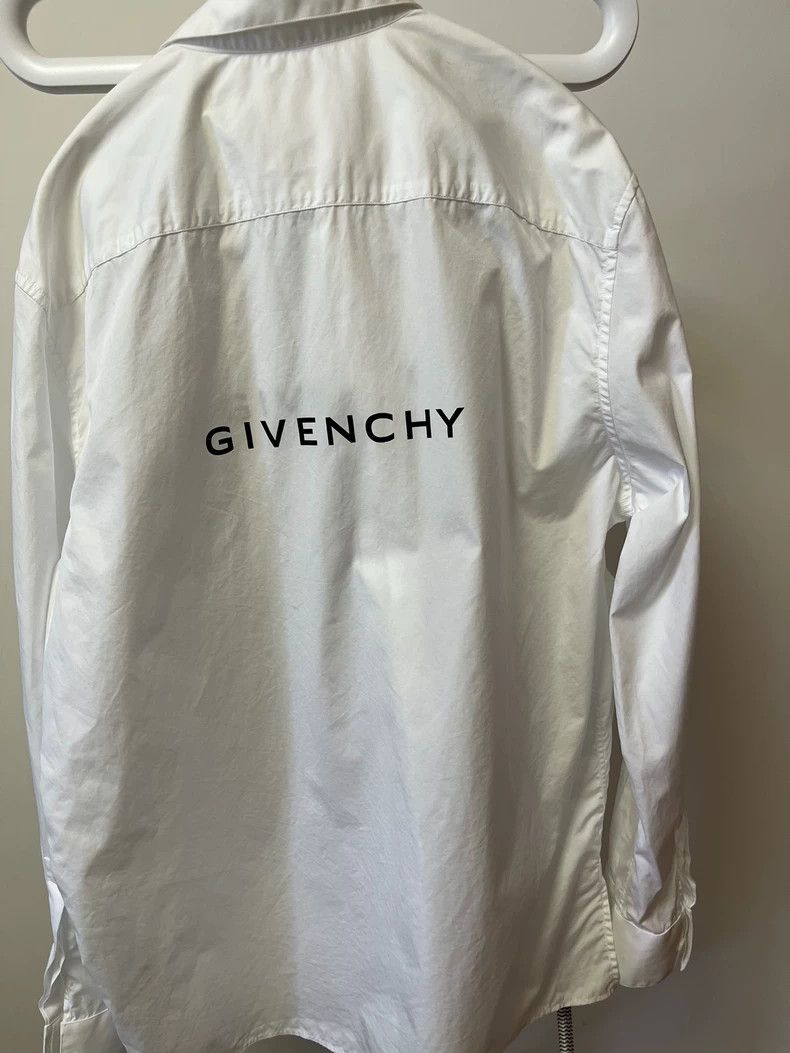 Givenchy Givenchy Solid Color Reversible Loose Fit Long Sleeve Shir Size US M / EU 48-50 / 2 - 2 Thumbnail
