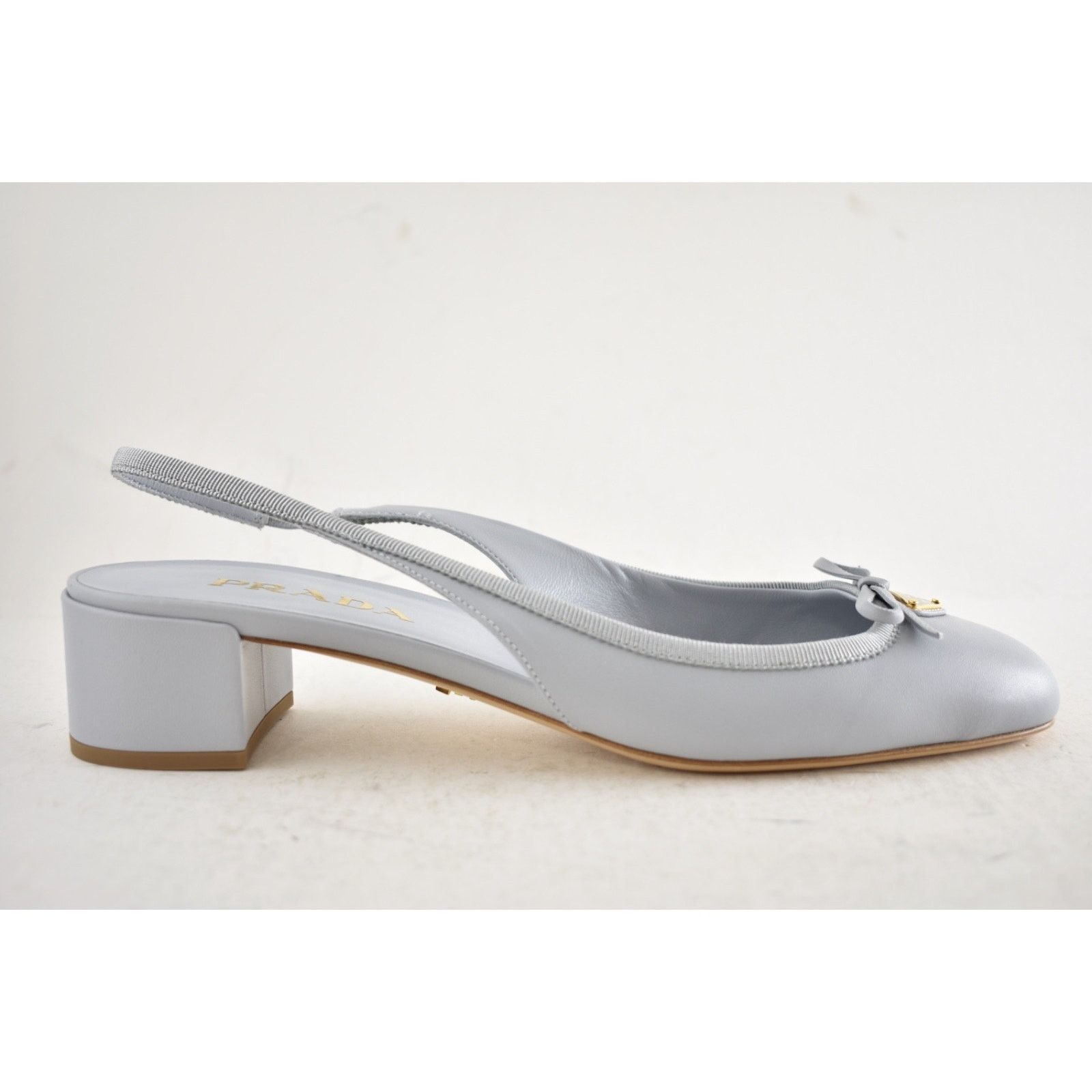 Prada Prada Grey Blue Triangle Logo Bow Slingback Pump 39.5 Size US 9.5 / IT 39.5 - 2 Thumbnail