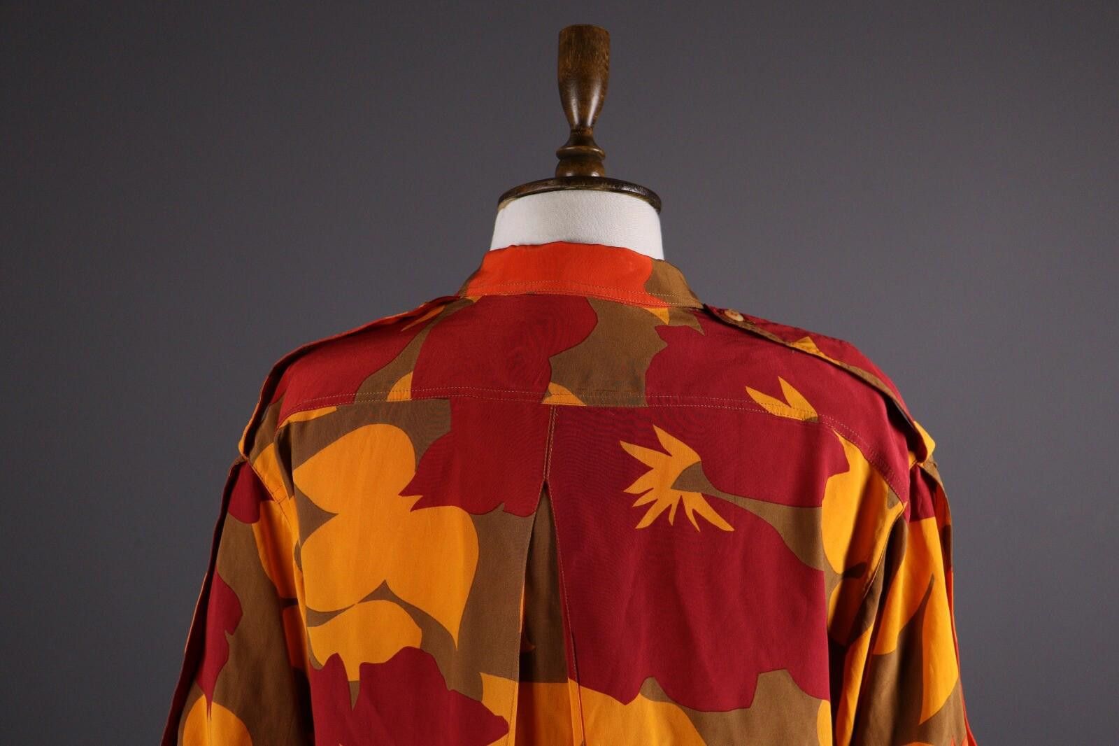 Escada Escada Margaretha Ley Silk Floral Button Down Blouse Size 38 Size M / US 6-8 / IT 42-44 - 6 Thumbnail