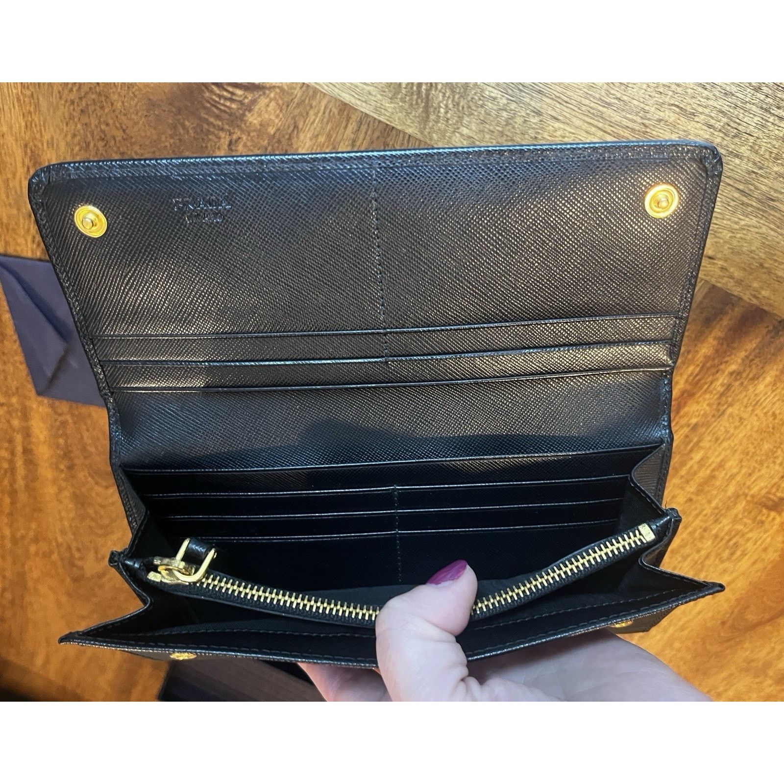 Prada Prada Large Saffiano Leather Wallet 100% Authentic Black Size ONE SIZE - 14 Thumbnail