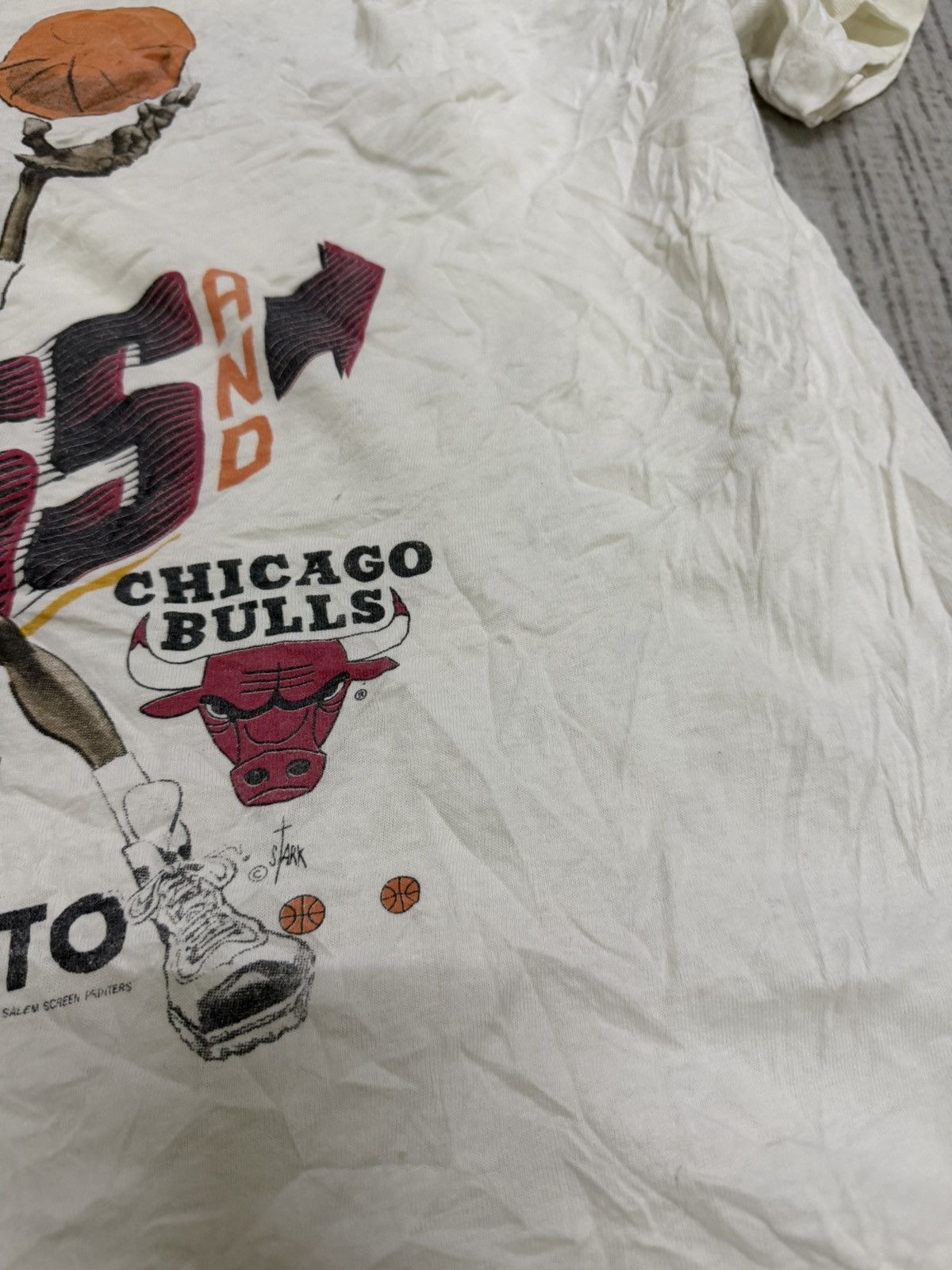 Vintage Vintage 1991 scottie pippen x jordan tshirt Size US L / EU 52-54 / 3 - 5 Thumbnail