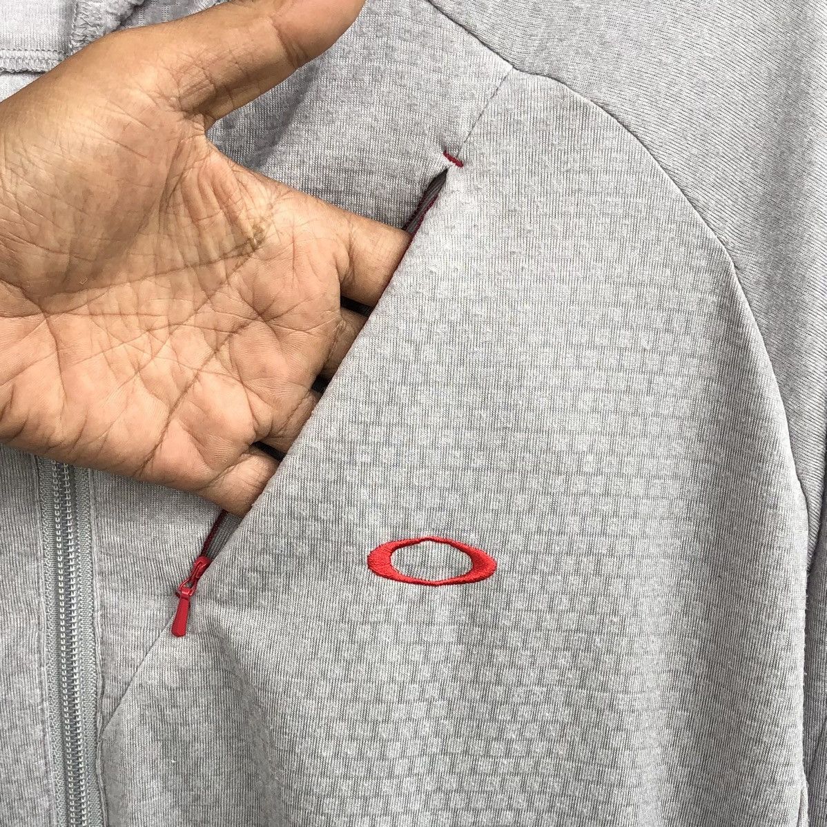 Oakley Oakley Men's Grey and Silver Full Zip Hoodie Size US XL / EU 56 / 4 - 6 Thumbnail