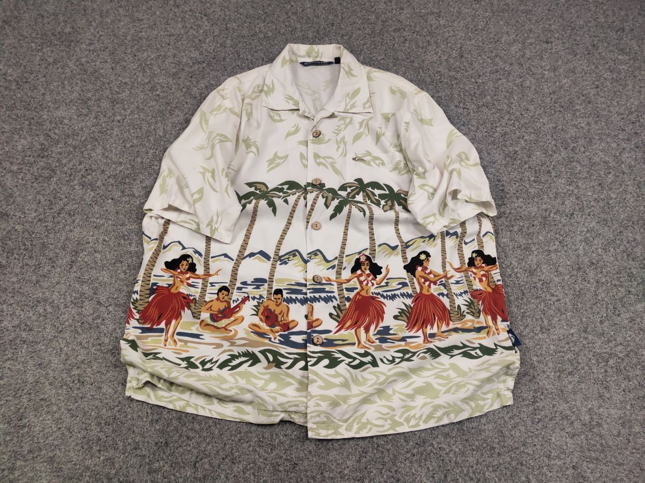 Quiksilver Vintage Quiksilver hawaiian Art Light Cotton Blend Shirt Size US M / EU 48-50 / 2 - 2 Thumbnail