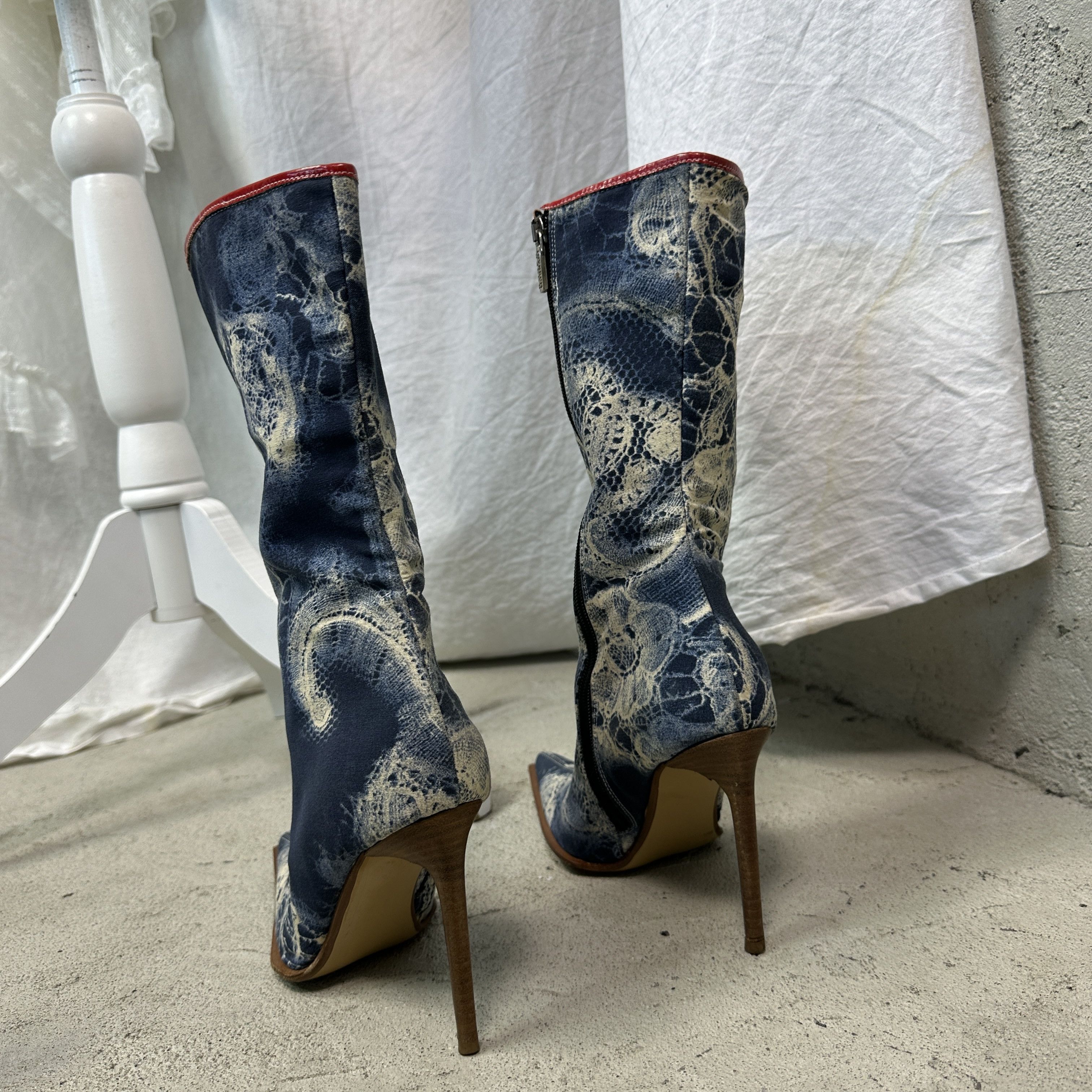 Vintage Vintage Avant Garde Lace Printed Boots Made in Italy Y2K Size US 6 / IT 36 - 6 Thumbnail