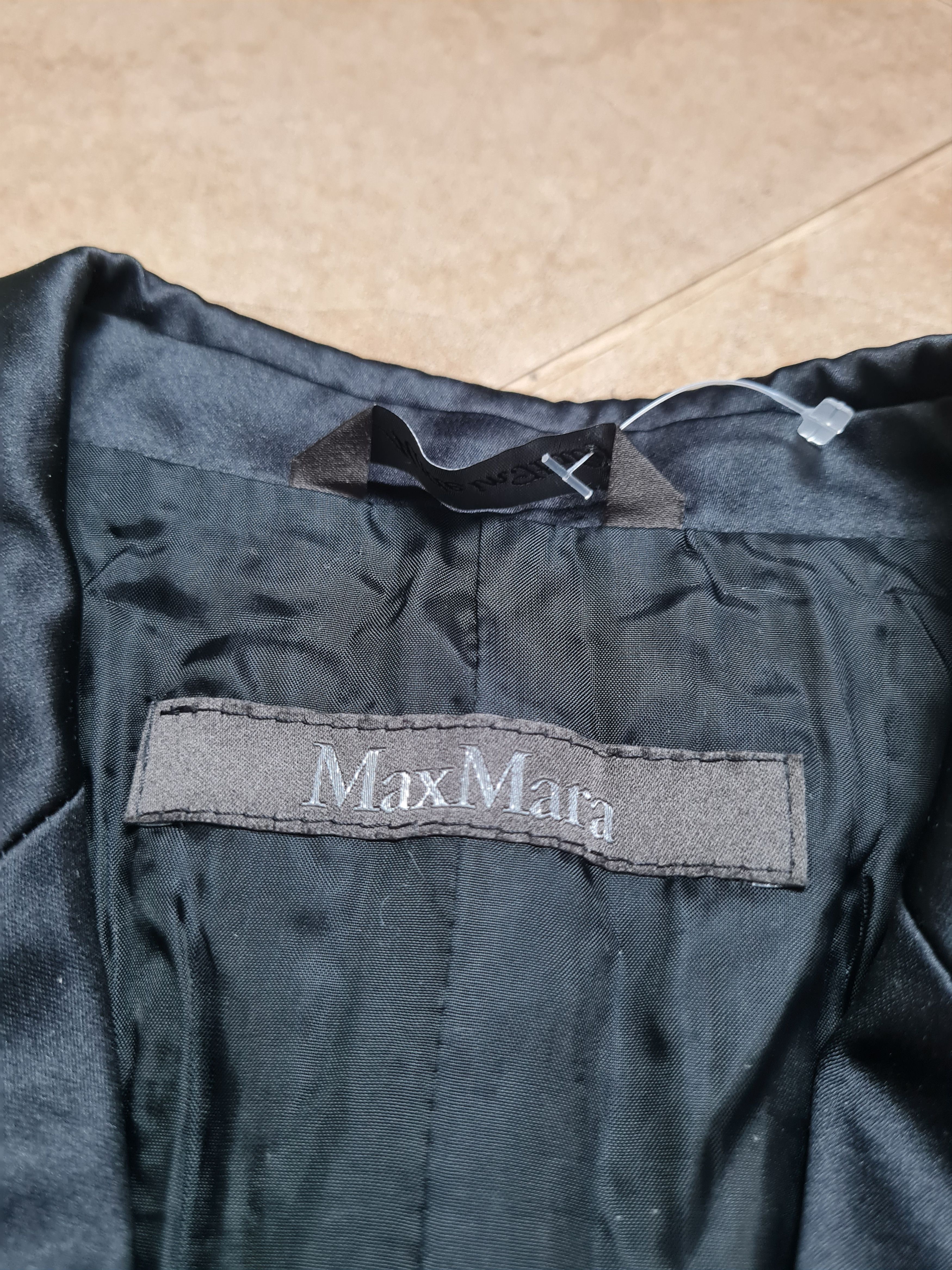 Max Mara Max Mara Black Satin Blazer Jacket Single Breasted Elegant Size M / US 6-8 / IT 42-44 - 11 Thumbnail