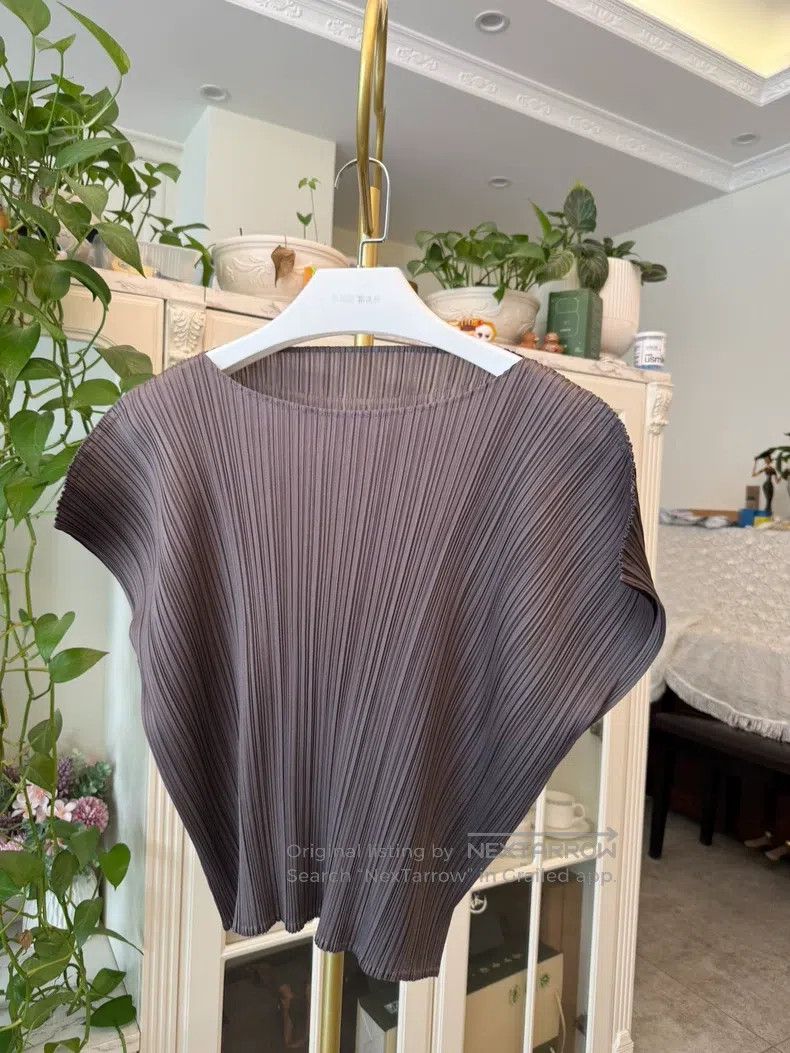 Issey Miyake Issey Miyake Brown Kelp-style Short-sleeve T-shirt Size L / US 10 / IT 46 - 2 Thumbnail