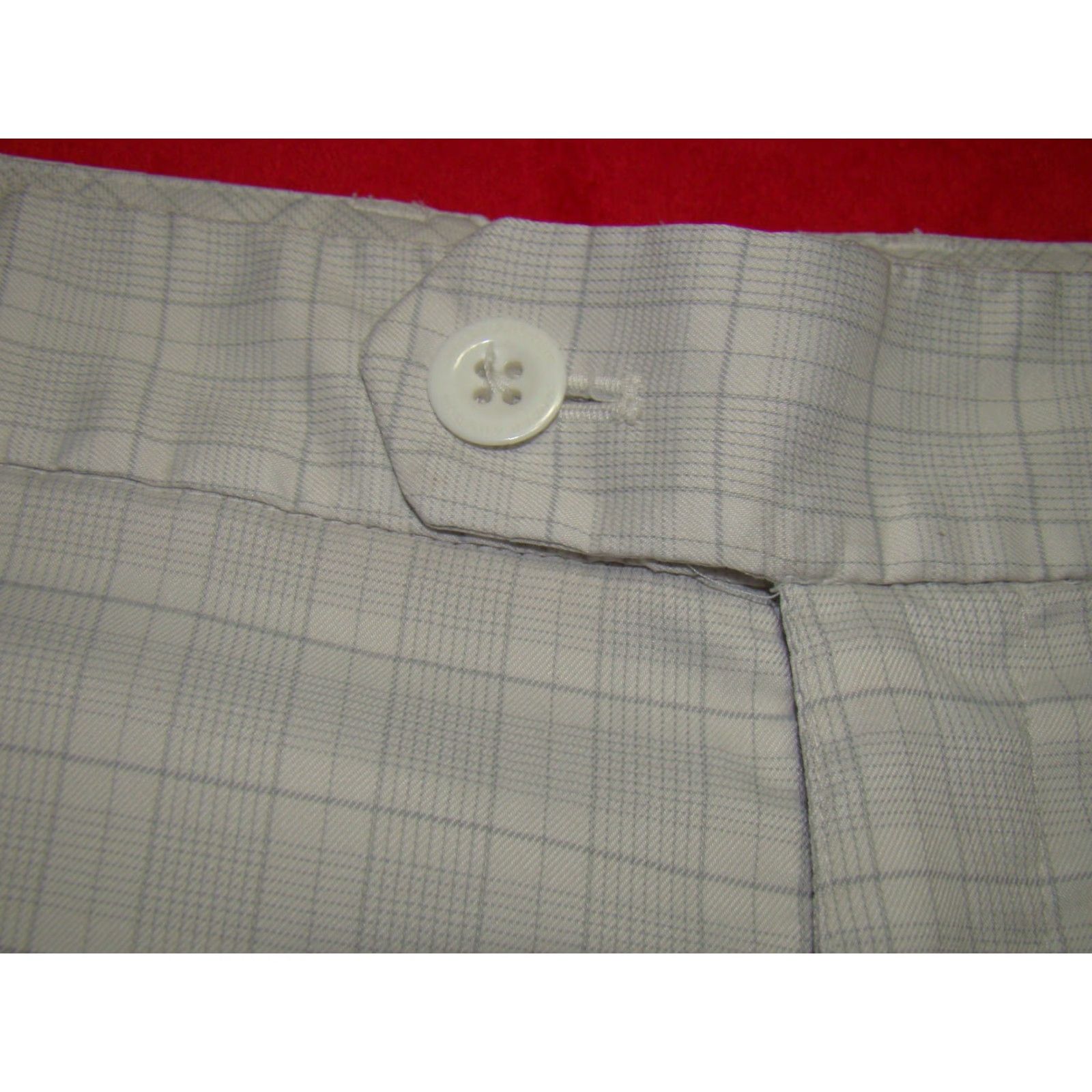 Under Armour UNDER ARMOUR Mens 36 Loose White Plaid Golf Shorts Size US 36 / EU 52 - 2 Thumbnail