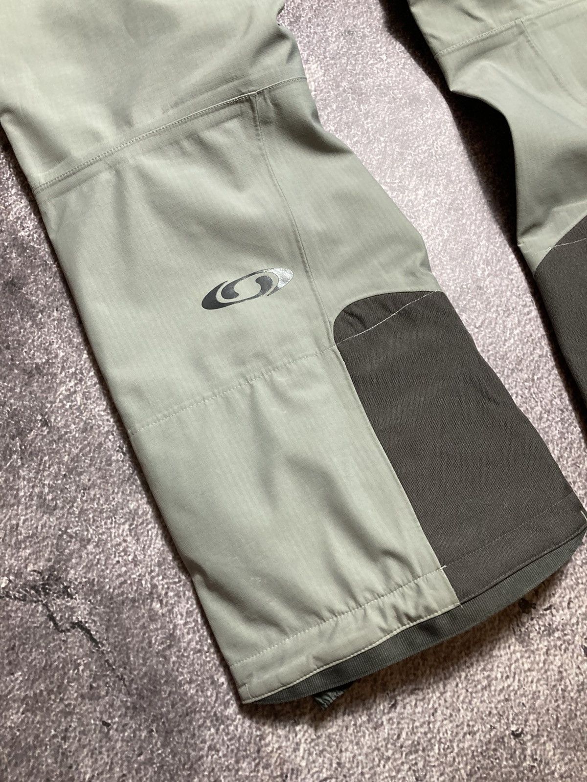 Salomon Vintage Salomon Techwear Ski Pants Clima Pro Storm Grey Size US 32 / EU 48 - 19 Thumbnail