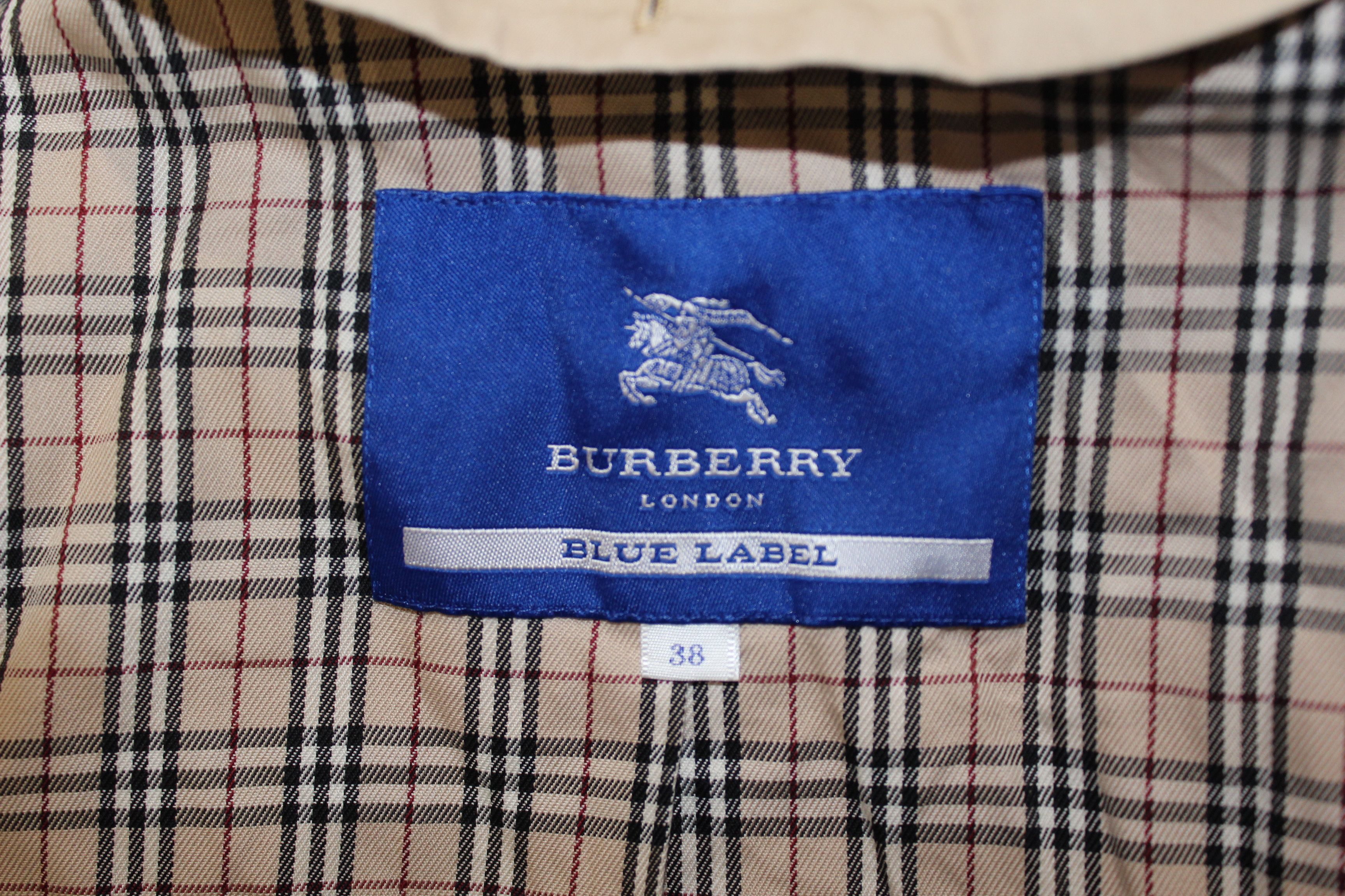 Burberry WOMEN'S BURBERRY Vintage Trench Coat Size M/L Size S / US 4 / IT 40 - 5 Thumbnail