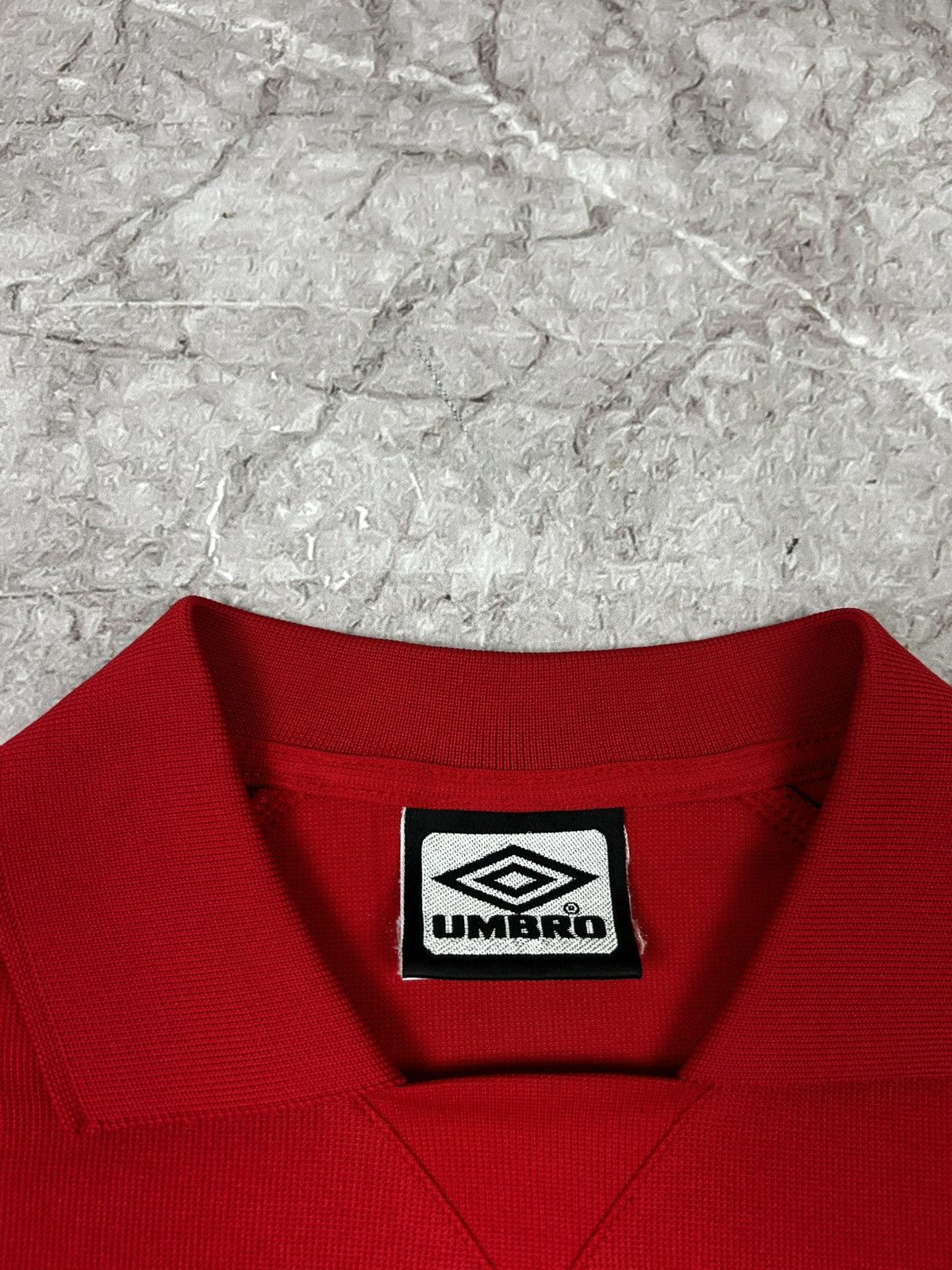 Umbro Umbro vintage 1999 s Jersey Training jersey Size US XXL / EU 58 / 5 - 7 Thumbnail
