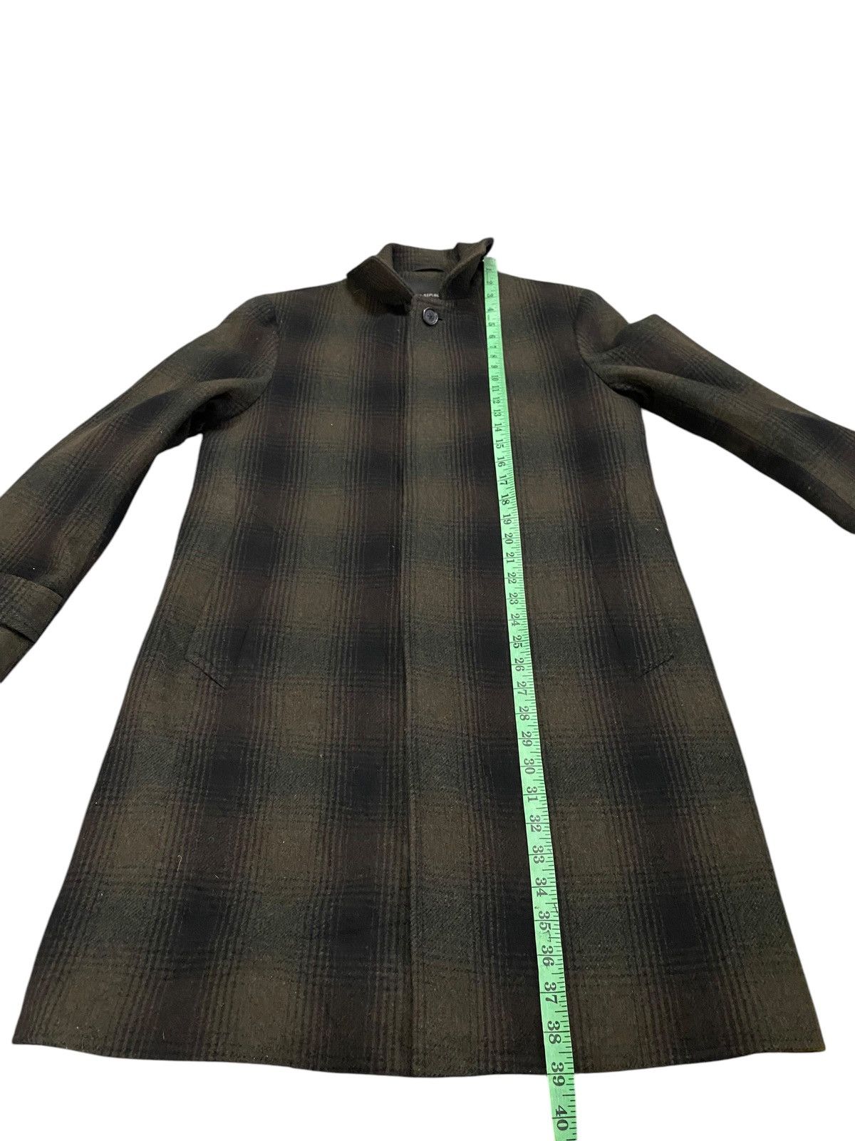 Banana Republic Banana Republic Wool Long Coat S Size But To Fit M Size Size US S / EU 44-46 / 1 - 12 Thumbnail