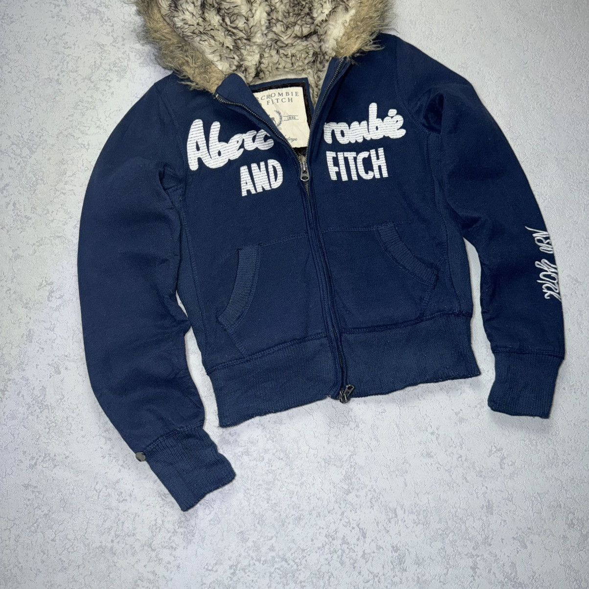 Abercrombie & Fitch Y2K Vintage Abercrombie & Fitch NY Fur Zip Hoodie Size M Size M / US 6-8 / IT 42-44 - 3 Thumbnail