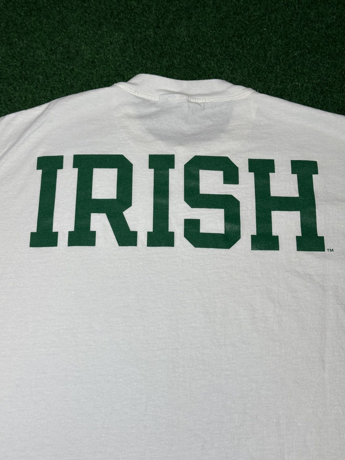 Champion Vintage 90s Notre Dame Fighting Irish XL College T Shirt Size US XL / EU 56 / 4 - 4 Thumbnail