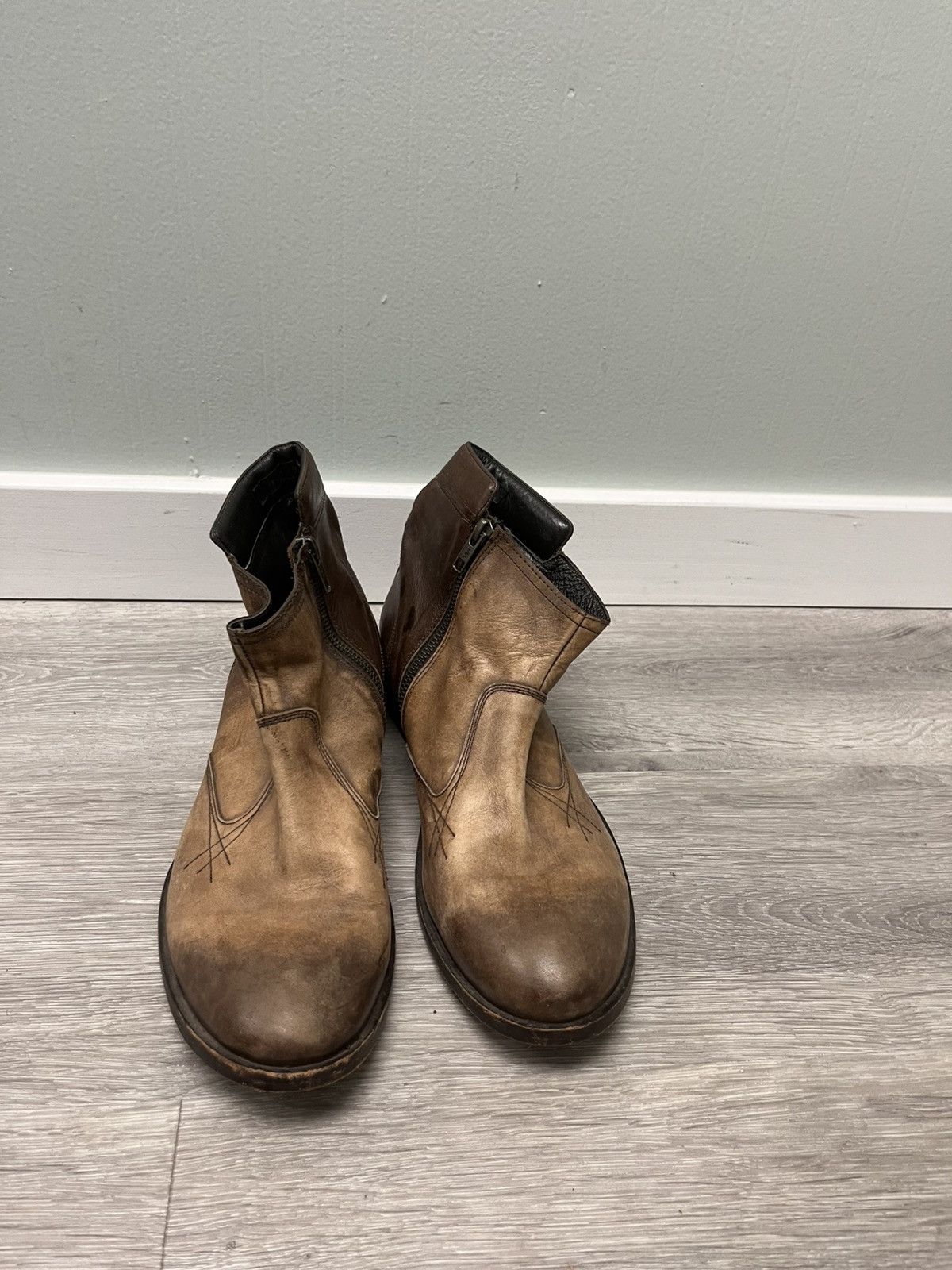 Diesel Black Gold Black gold boots. Size 9 Size US 9 / EU 42 - 3 Thumbnail