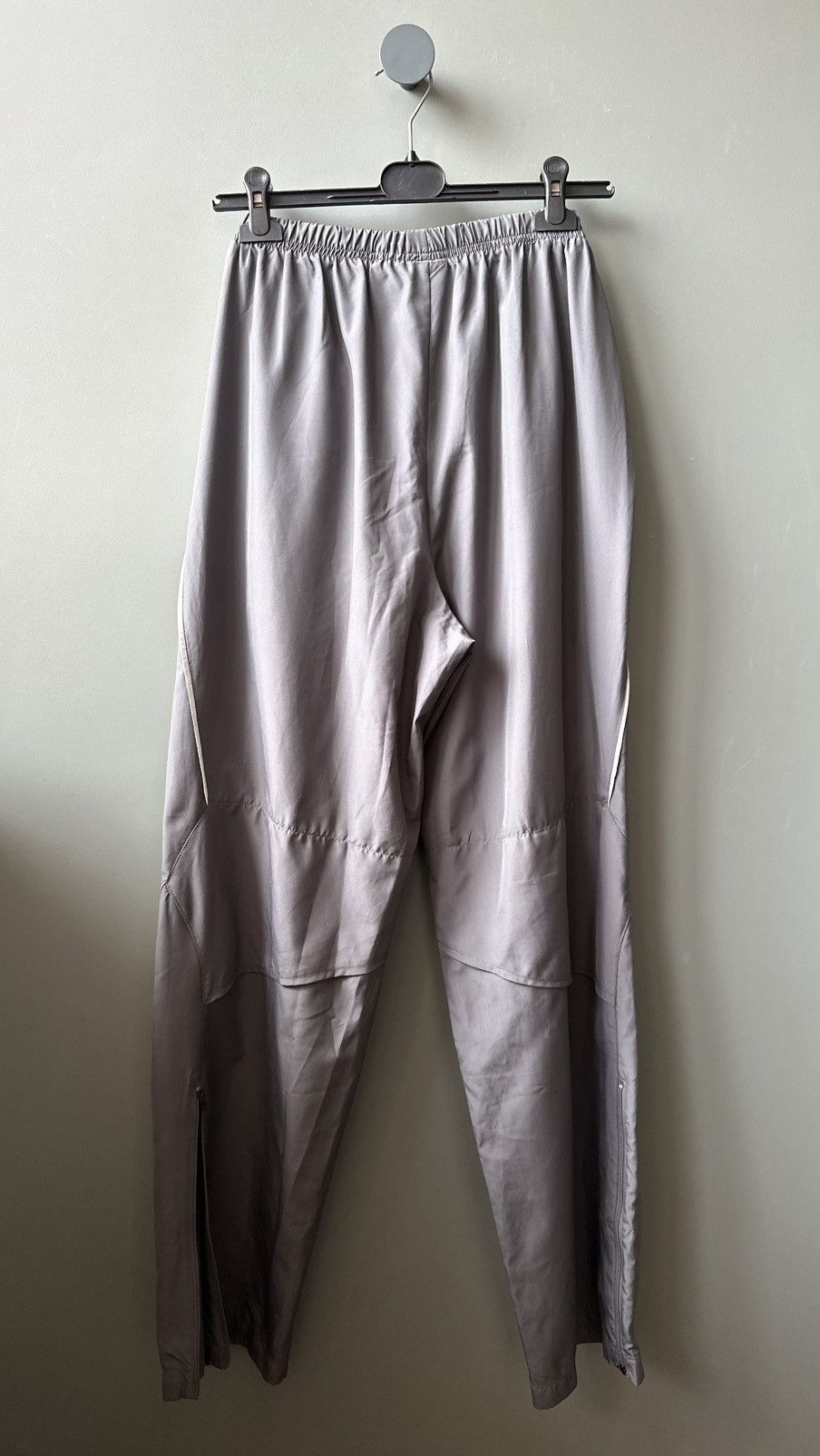 Nike Vintage 90s Nike Swoosh Logo Nylon Sport Pants Trousers Size US 36 / EU 52 - 4 Thumbnail