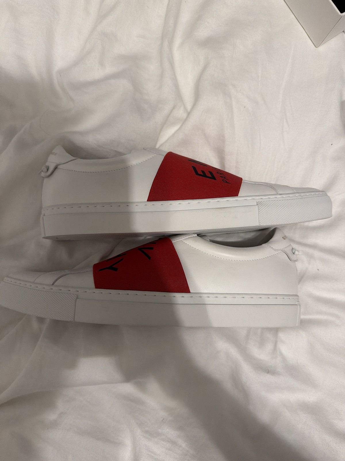 Givenchy Givenchy Urban Street Sneaker Size US 10.5 / EU 43-44 - 2 Thumbnail