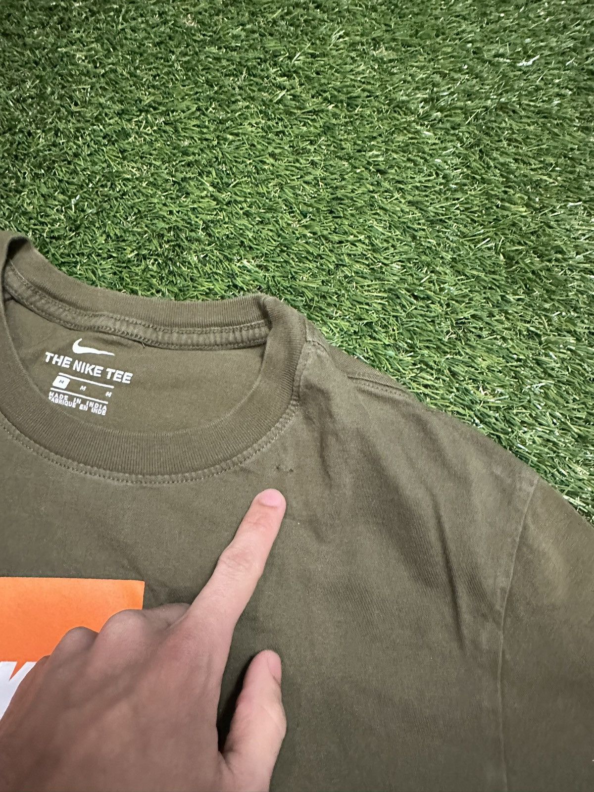 Nike Olive Green Nike Tee Orange Swoosh Size Medium Size US M / EU 48-50 / 2 - 4 Thumbnail