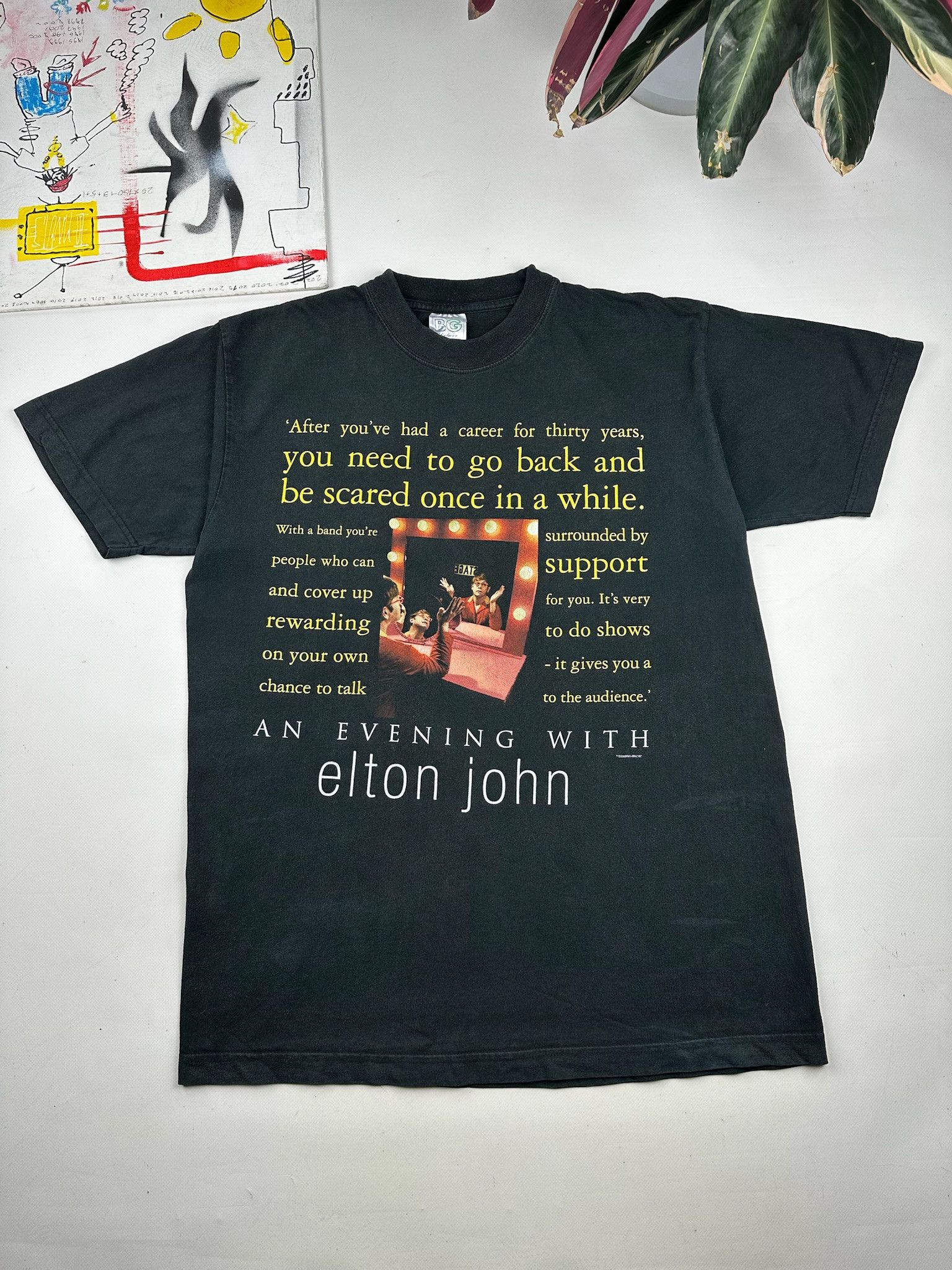 Band Tees Vintage 2000s An Evening With Elton John Concert Tour Tshirt Size US L / EU 52-54 / 3 - 1 Thumbnail