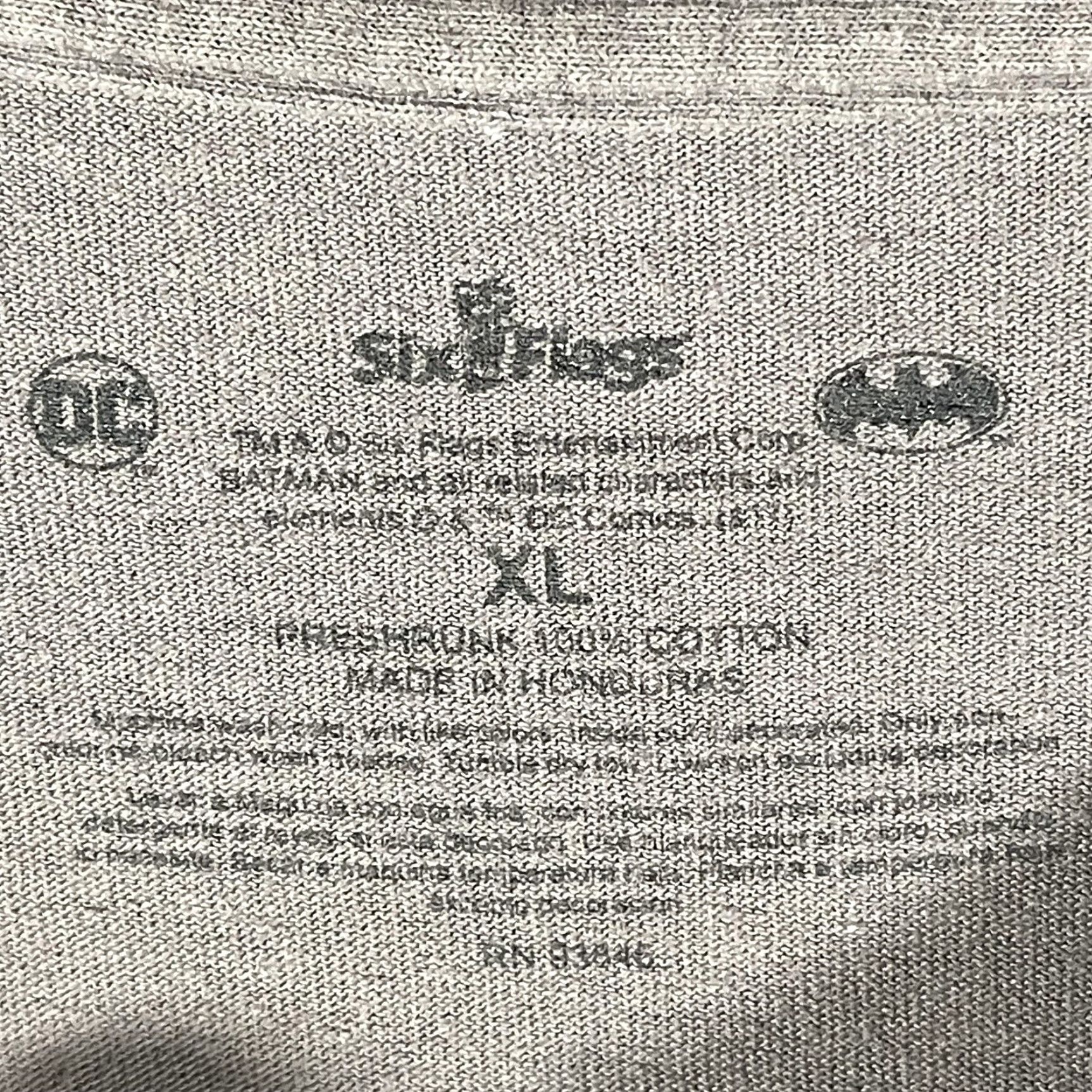 Vintage VINTAGE Six Flags The Joker Shirt Mens XL Gray Bad Boy DC Batman Graphic Tee Comic Shirt Size US XL / EU 56 / 4 - 4 Thumbnail