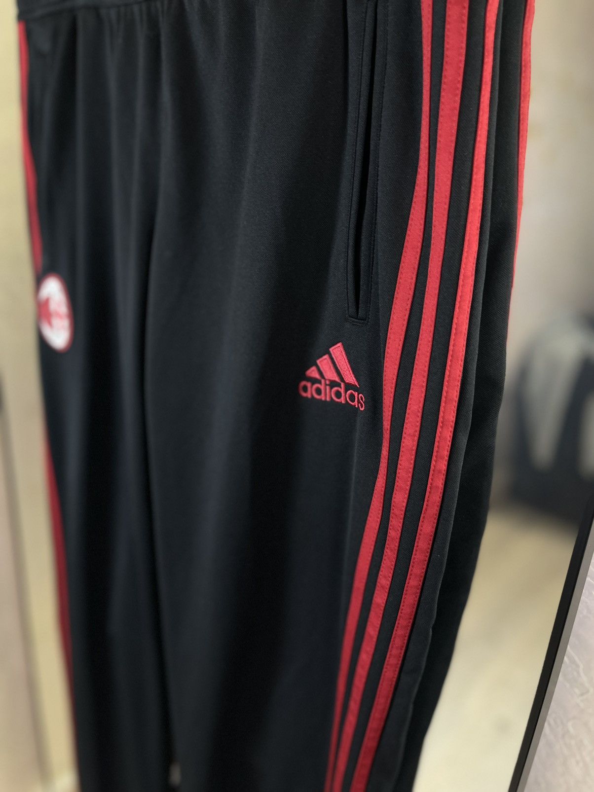 Adidas Adidas AC Milan 2014/15 Training Track Pants Rossoneri Size US 34 / EU 50 - 3 Thumbnail