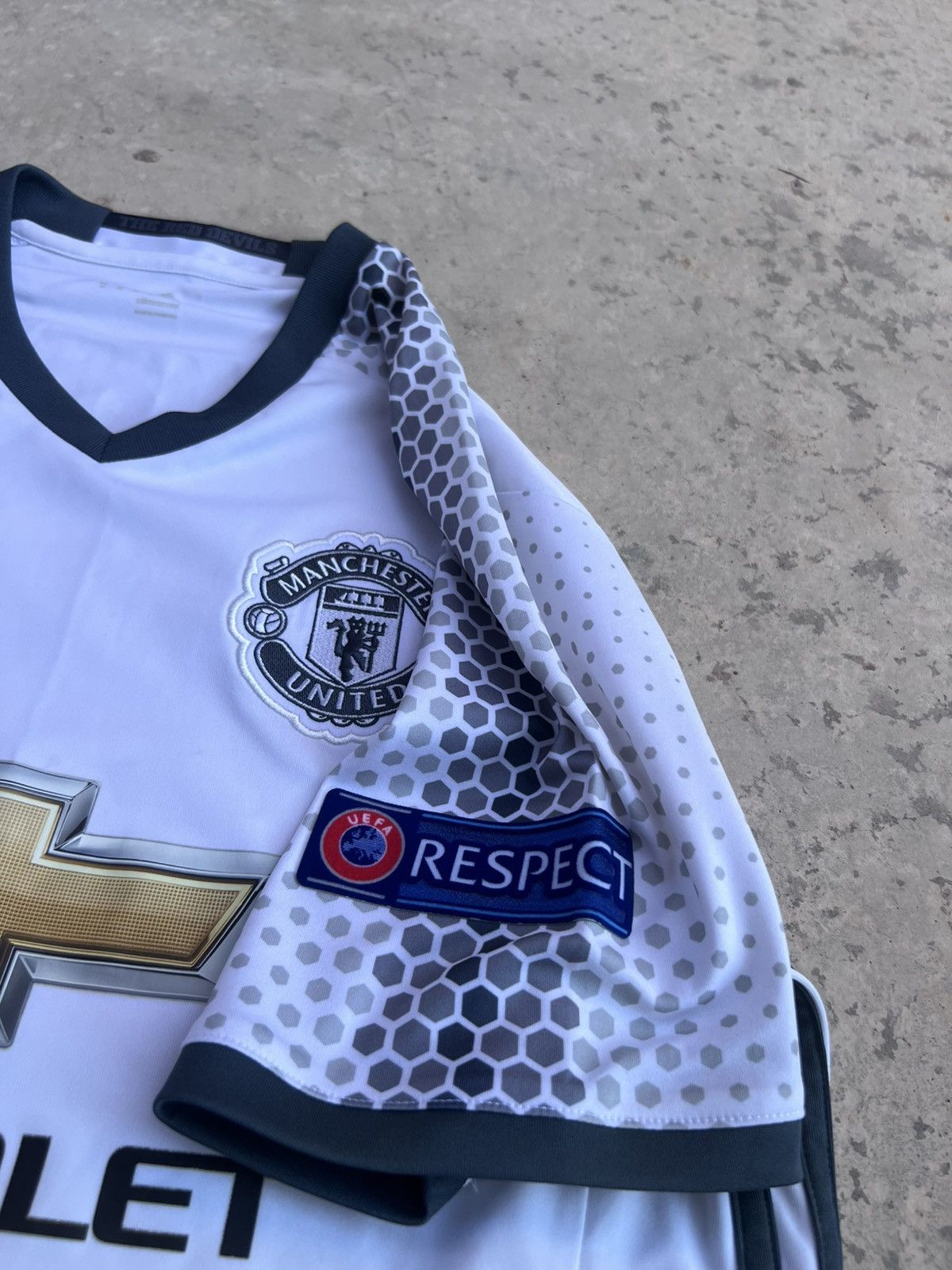 Vintage 2016 - 2017 Manchester United Adidas Jersey Man U Size US M / EU 48-50 / 2 - 3 Thumbnail