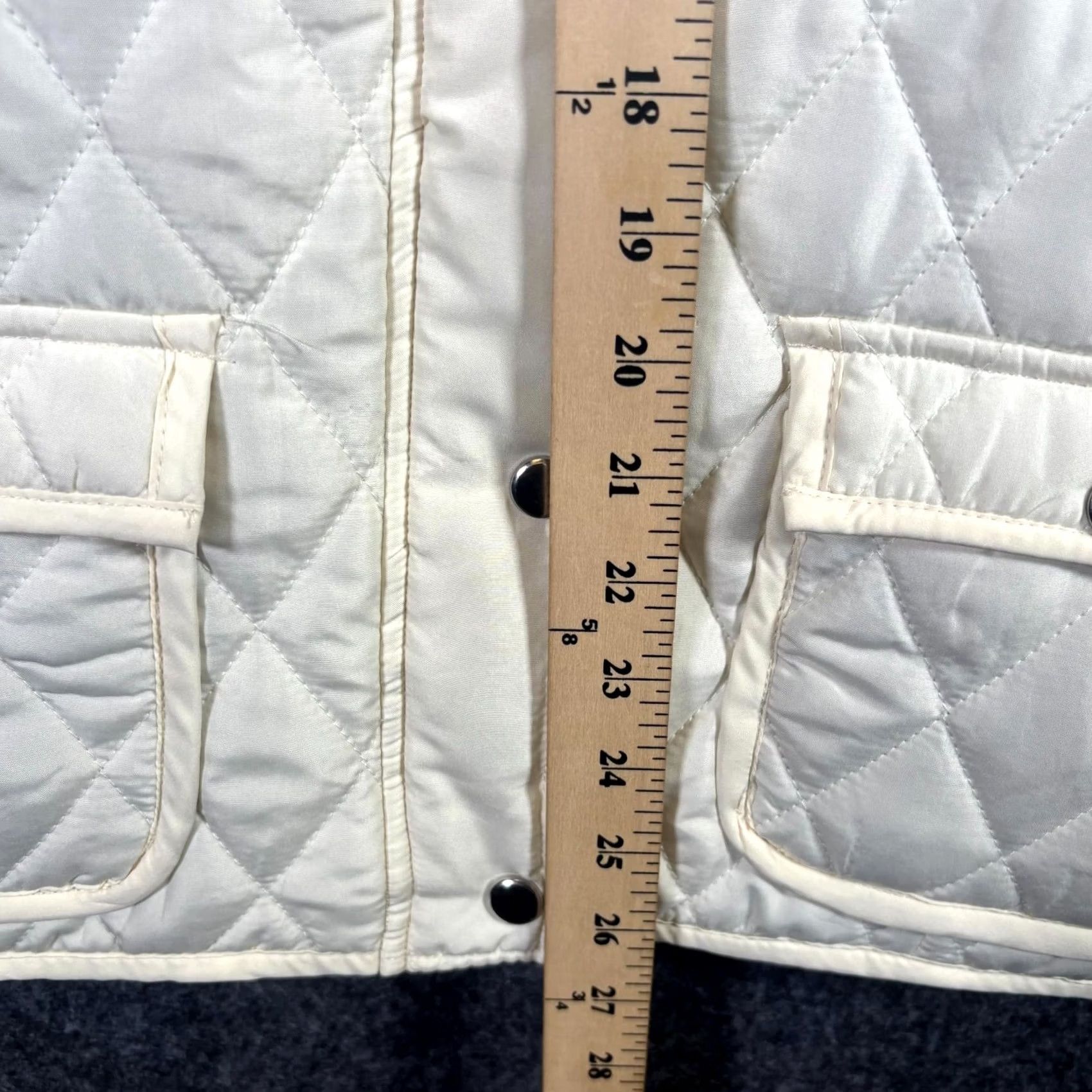 Vintage River & Rose Vest Women's PXL White Quilted Full-Zip Lined Travel Snap Pockets Vest Size XL / US 12-14 / IT 48-50 - 5 Thumbnail