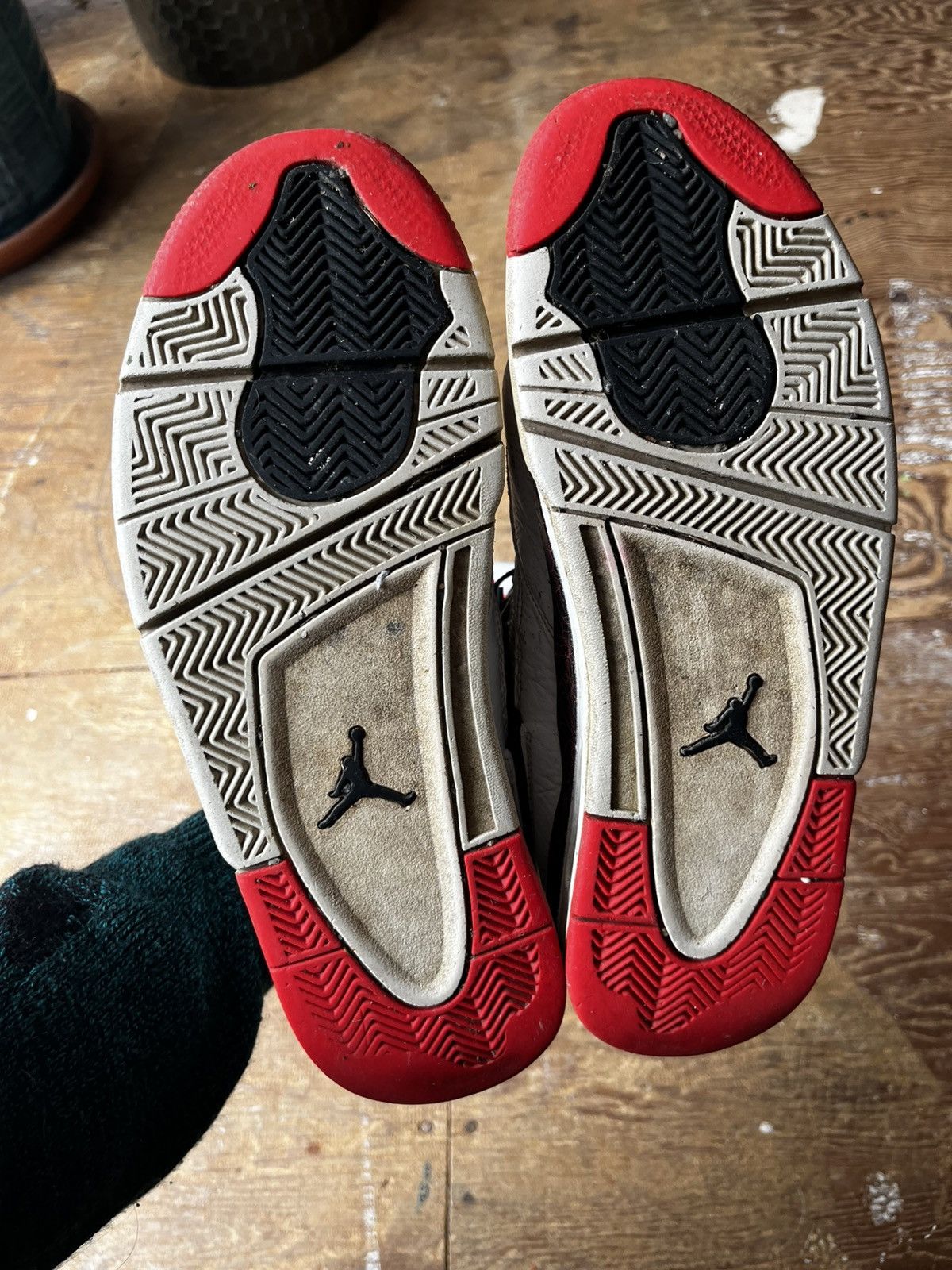 Jordan Brand Joradan 4 pale citron Size US 10.5 / EU 43-44 - 5 Thumbnail