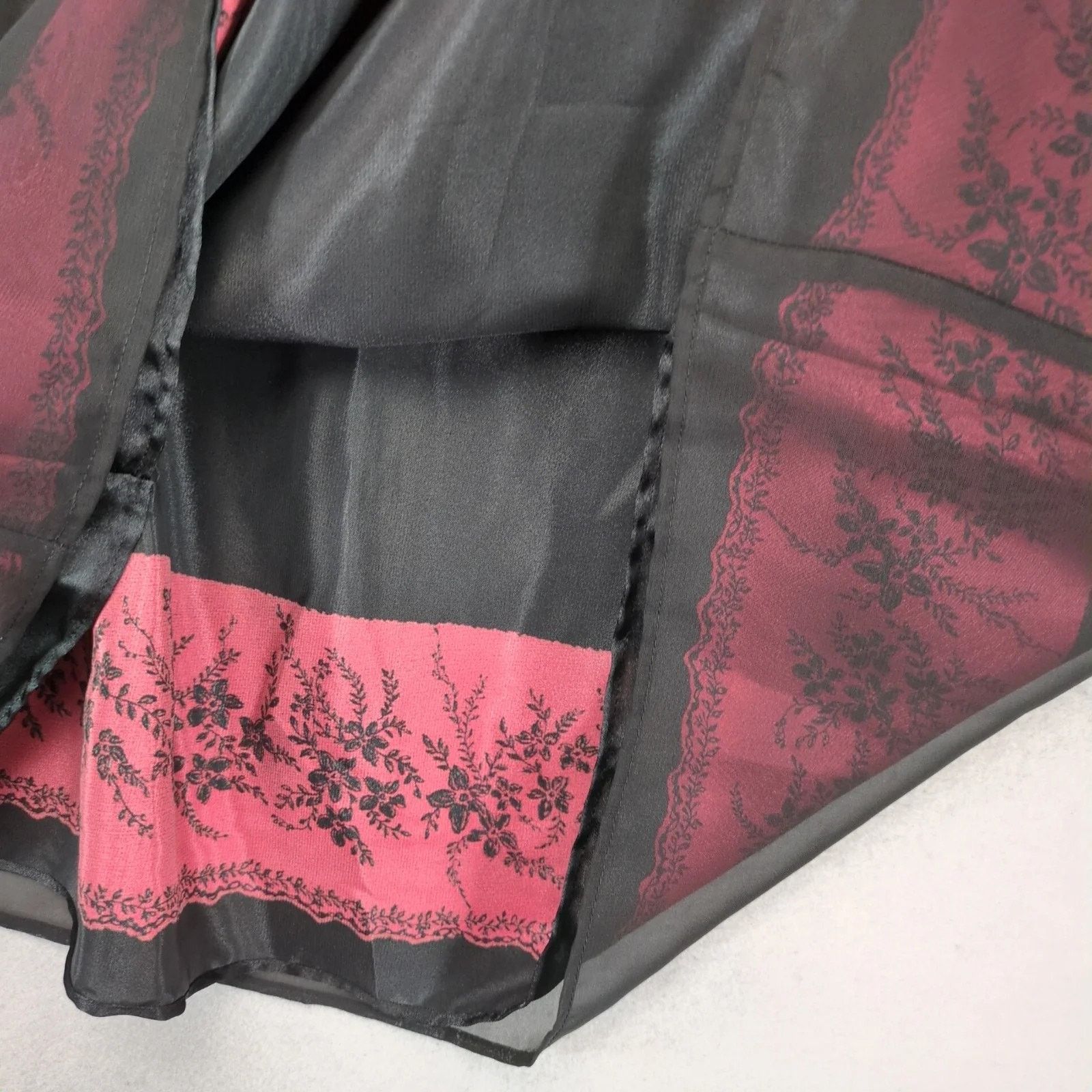 Liz Claiborne First Issue Liz Claiborne Black Sheer Overlay Skirt 18W Size 40" / US 18 - 8 Thumbnail