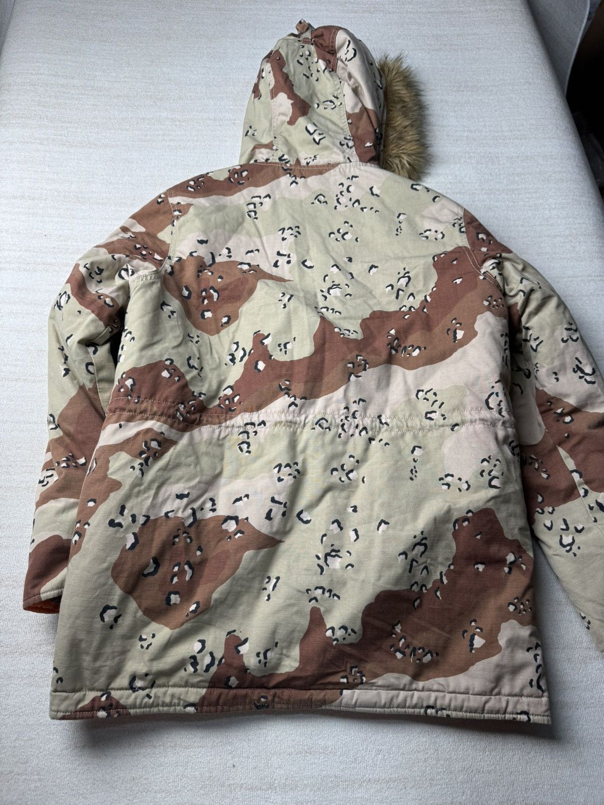Supreme Desert camo n3b Size US S / EU 44-46 / 1 - 7 Thumbnail