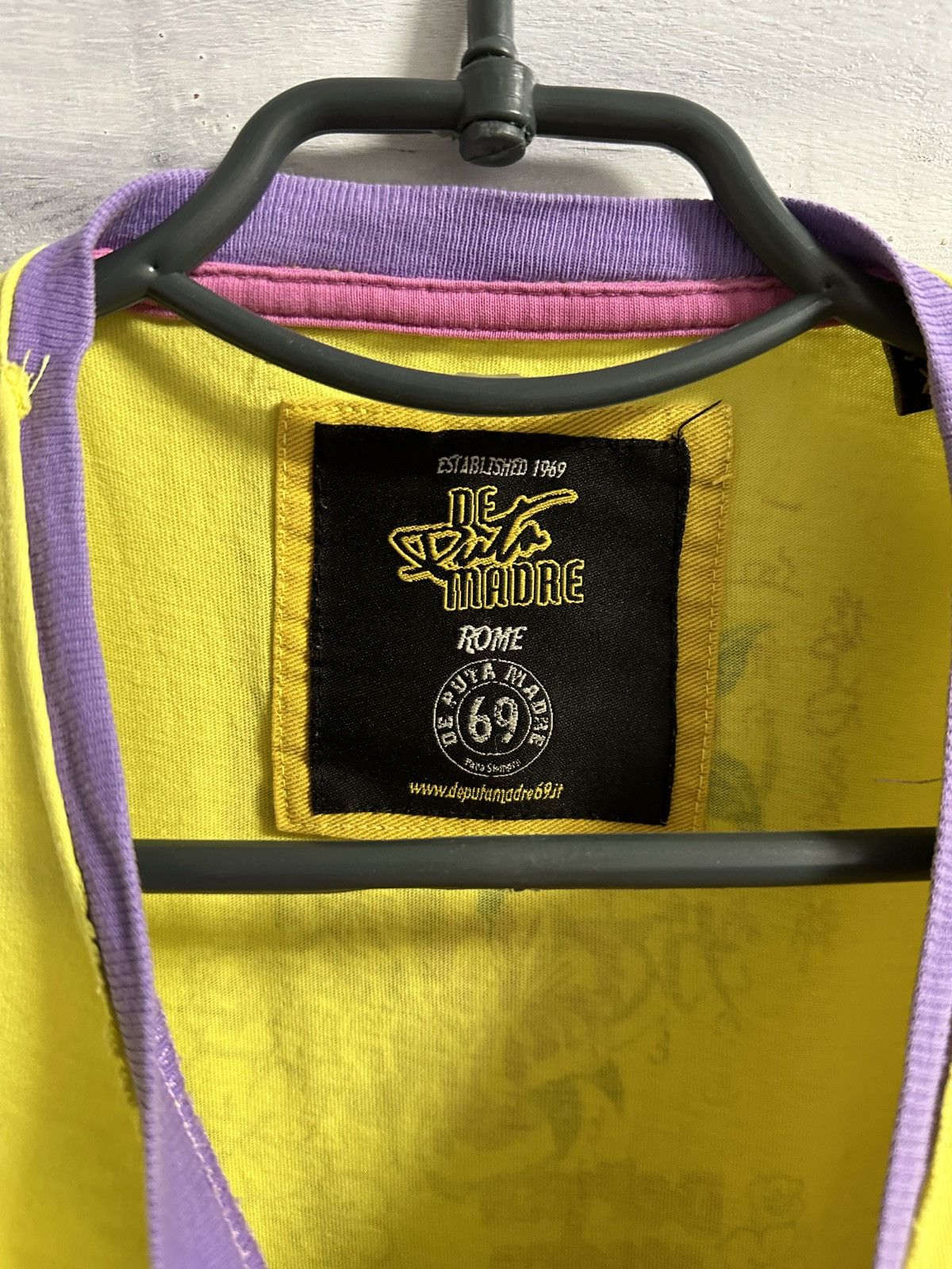 Japanese Brand Vintage Y2K “De Puta Madre” 69 T-Shirt Sesanta y Nueve Carp Size US L / EU 52-54 / 3 - 8 Thumbnail