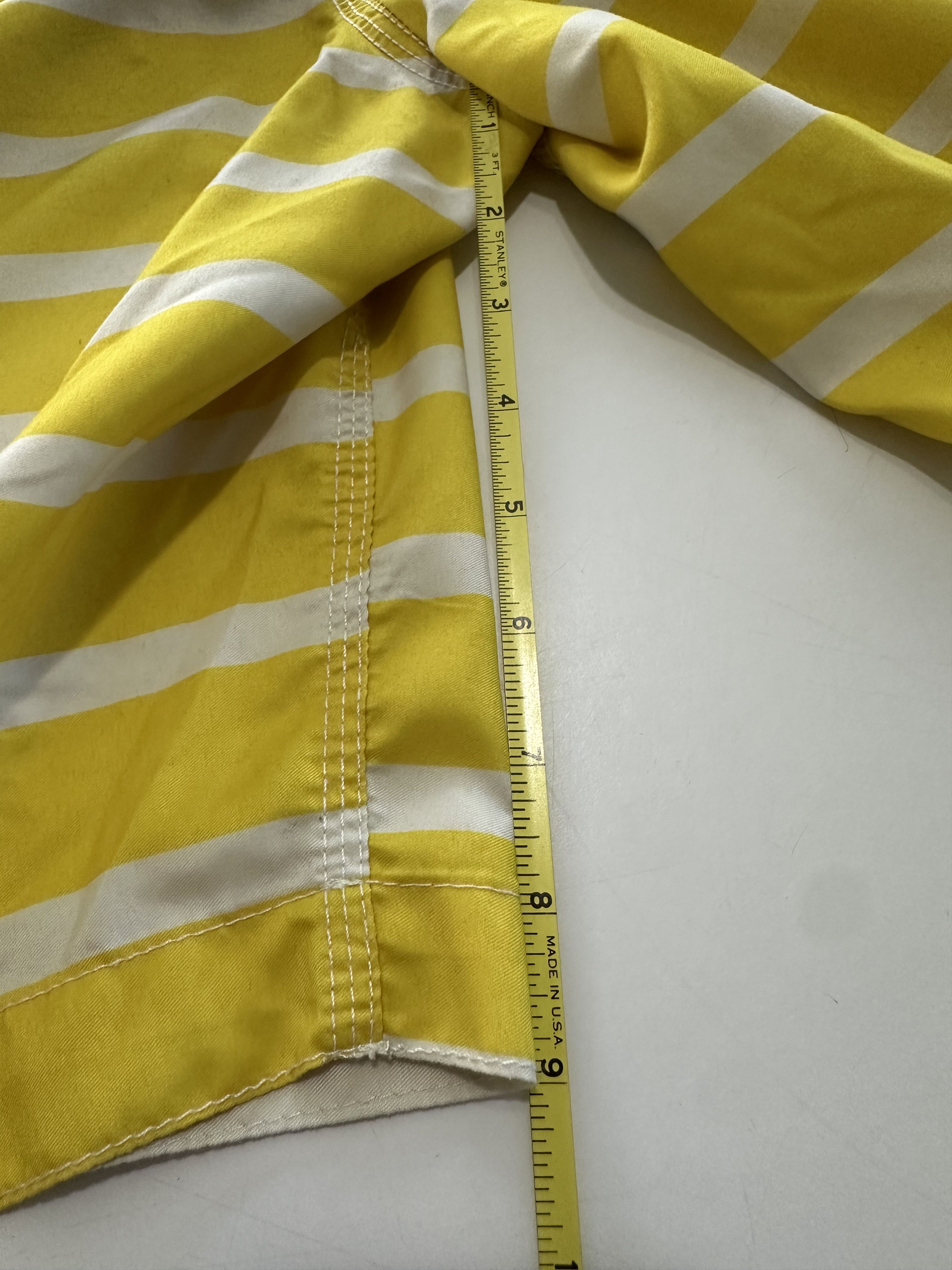 Old Navy Mens Old Navy Swim Trunks/Shorts Medium Yellow/White Stripes Size US 34 / EU 50 - 5 Thumbnail