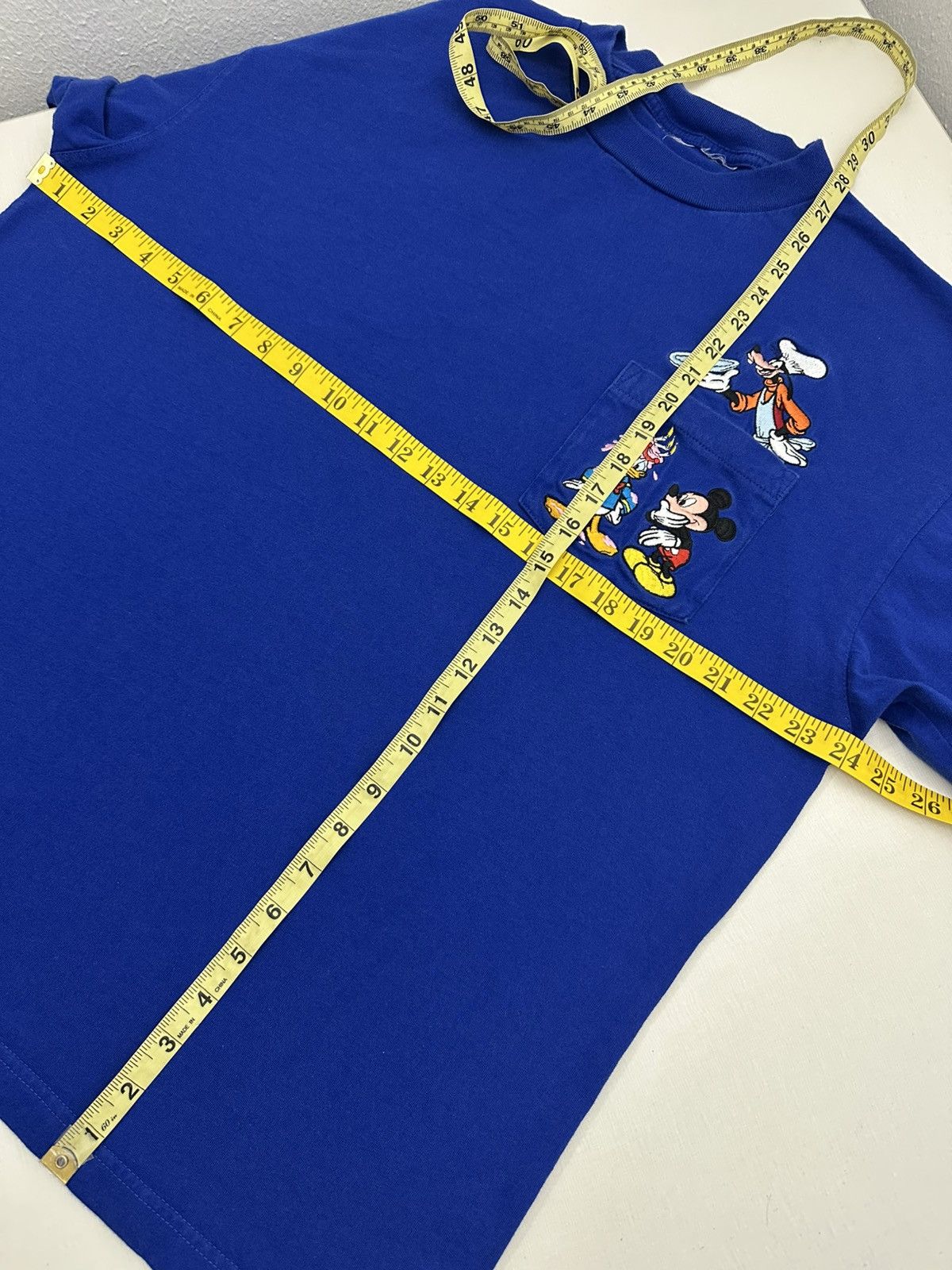 Disney Vintage 90s Disney Mickey, Goofy & Donald Pocket Tee Size XL Size US XL / EU 56 / 4 - 4 Thumbnail