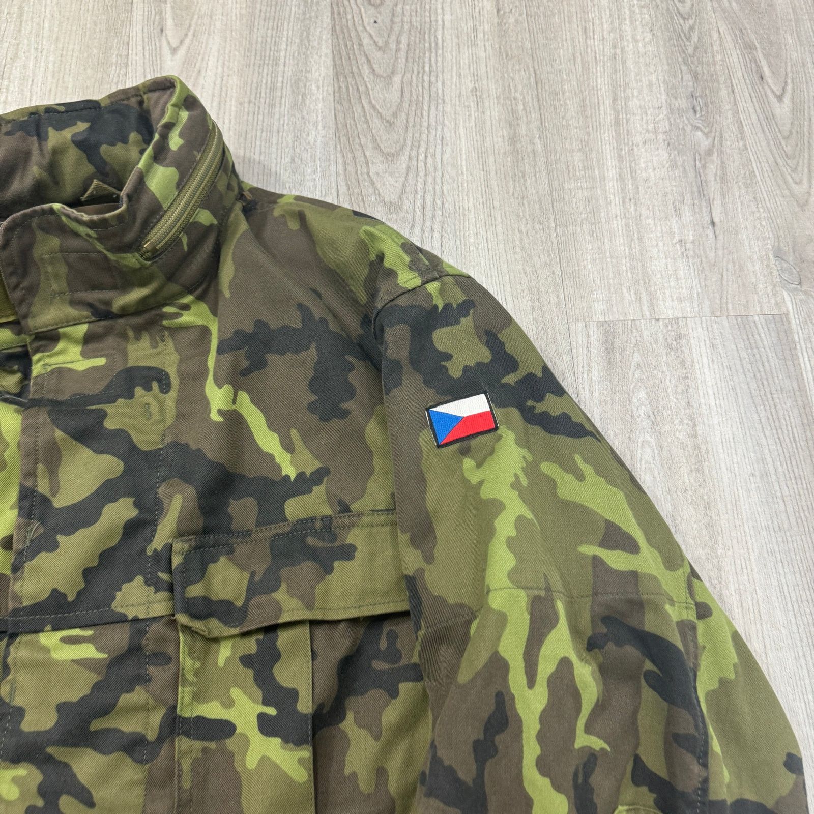 Vintage Vintage Czech Army M95 Woodland Camo Combat Jacket Parka XL Size US XL / EU 56 / 4 - 3 Thumbnail