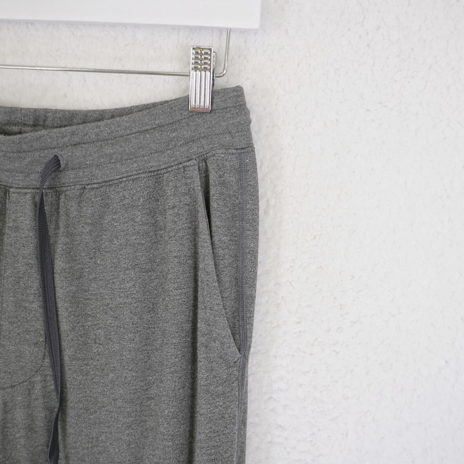 American Eagle Outfitters American Eagle Gray AE Lounge Sweatpants Small 29/29 Mid Ris Size US 29 - 4 Thumbnail