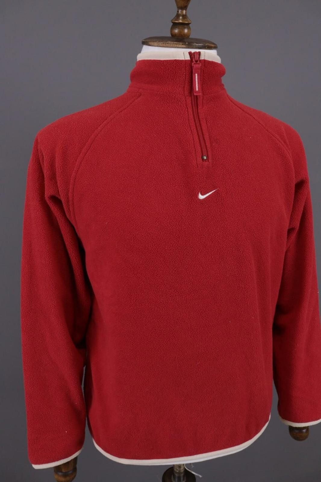 Nike Vintage Nike Red High Fleece Jacket Jumper Sweater Size L Size US L / EU 52-54 / 3 - 4 Thumbnail