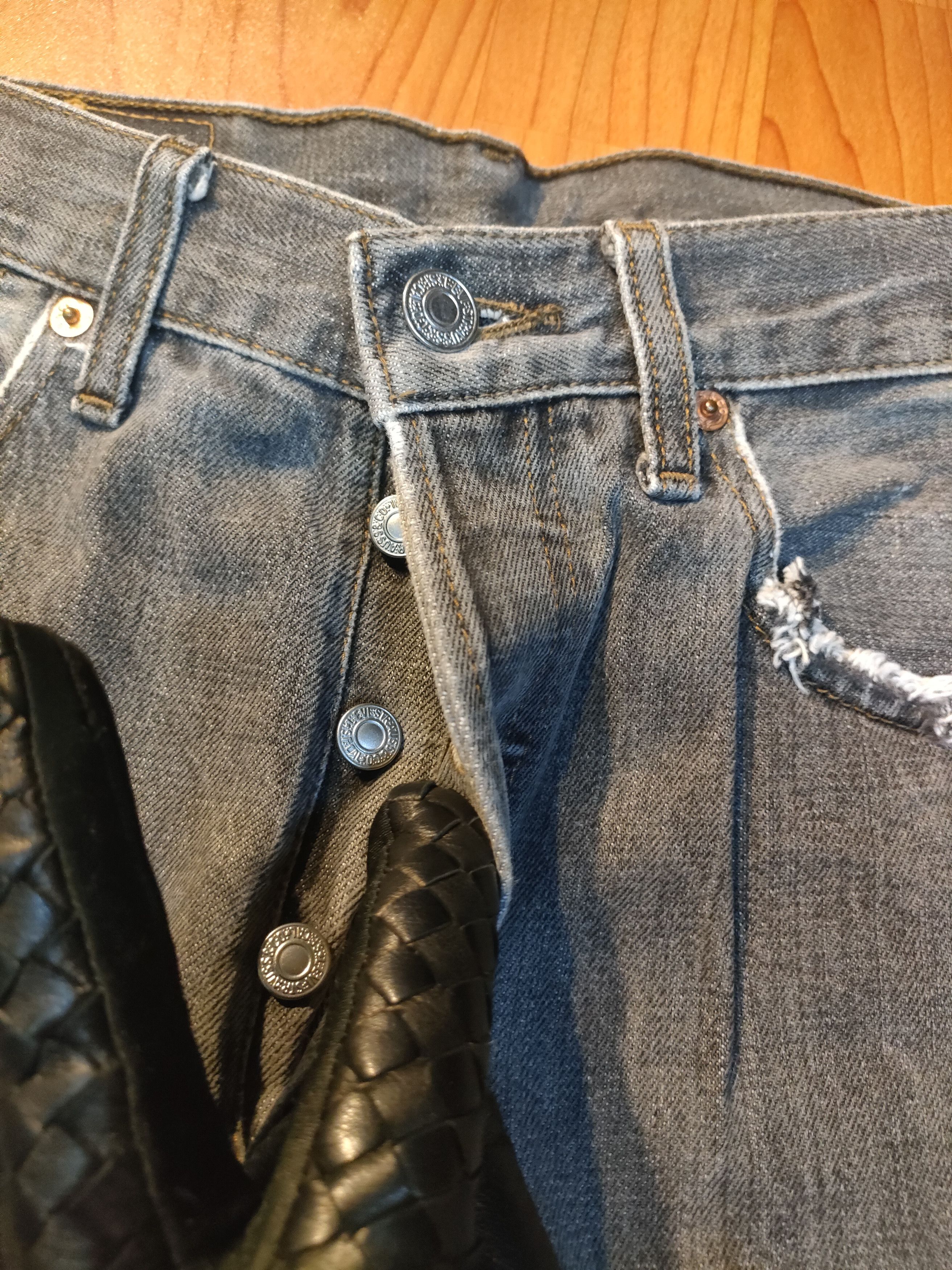 Levi's Distressed Levi's 501 Gray Jeans Size US 29 - 7 Thumbnail