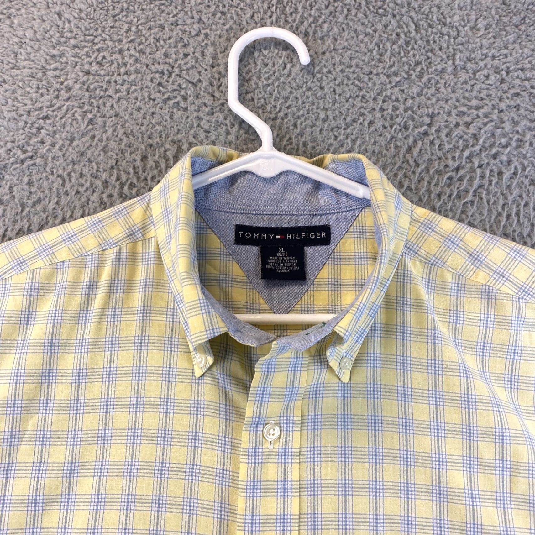 Tommy Hilfiger Tommy Hilfiger yellow Dress Shirt Top Short Sleeve Cotton XL 46-37 Regular Dress Shirt Classic Fit Men / 100% Cotton / Pocket Button Size US XL / EU 56 / 4 - 5 Thumbnail