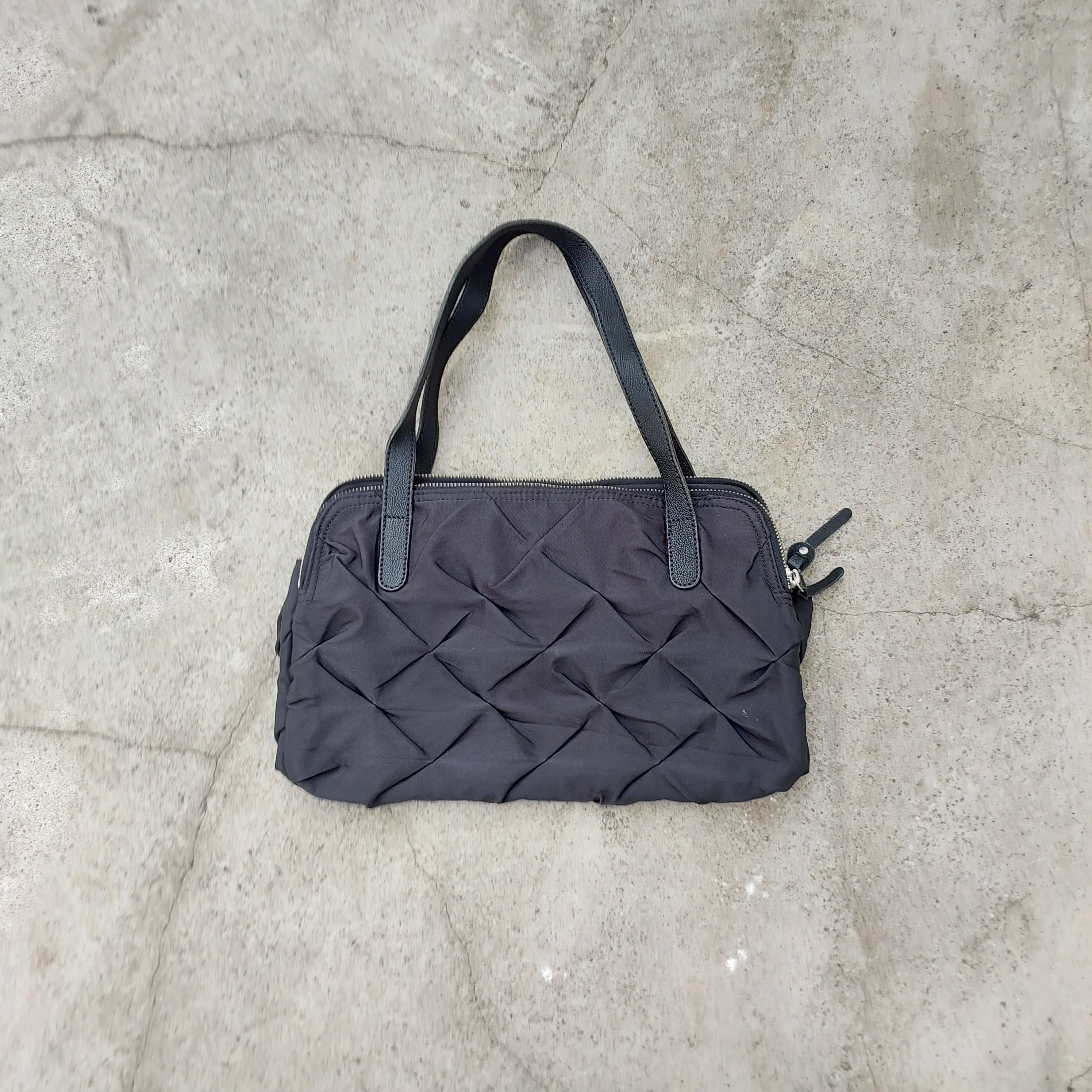 image of Yohji Yamamoto - Y'saccs - Quilted Hand Bag in Black, Men's