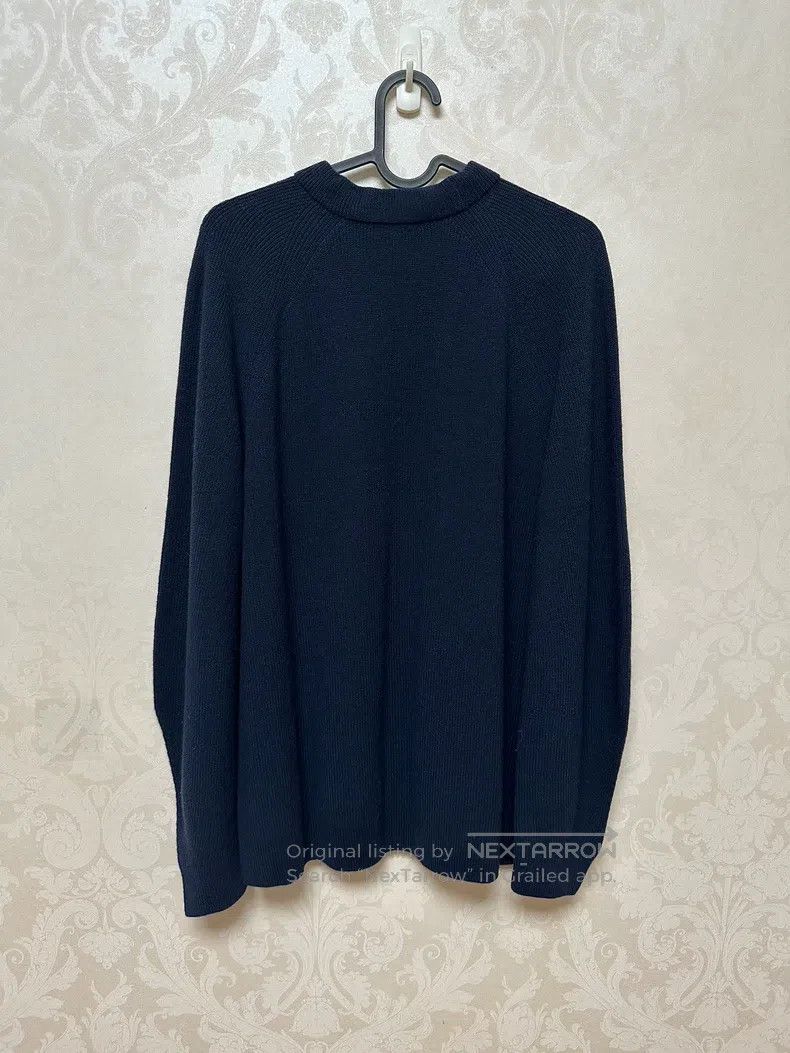 Loro Piana Lora Piana Round neck cashmere sweater Size XS / US 0-2 / IT 36-38 - 2 Thumbnail