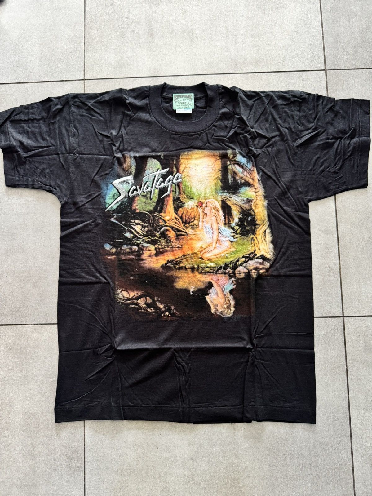 Band Tees 1993 Savatage Edge Of Thorn Vintage Band Tee Size US XL / EU 56 / 4 - 1 Thumbnail