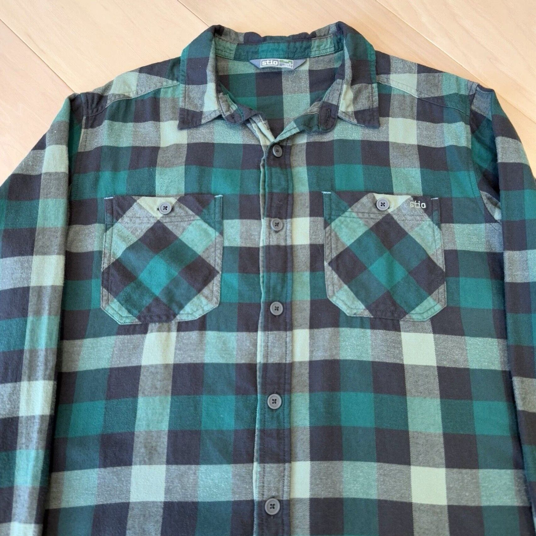 Vintage Stio Flannel Button-Up Shirt M Green Black Casual Workwear Wyoming Mens Shirt Size US M / EU 48-50 / 2 - 3 Thumbnail