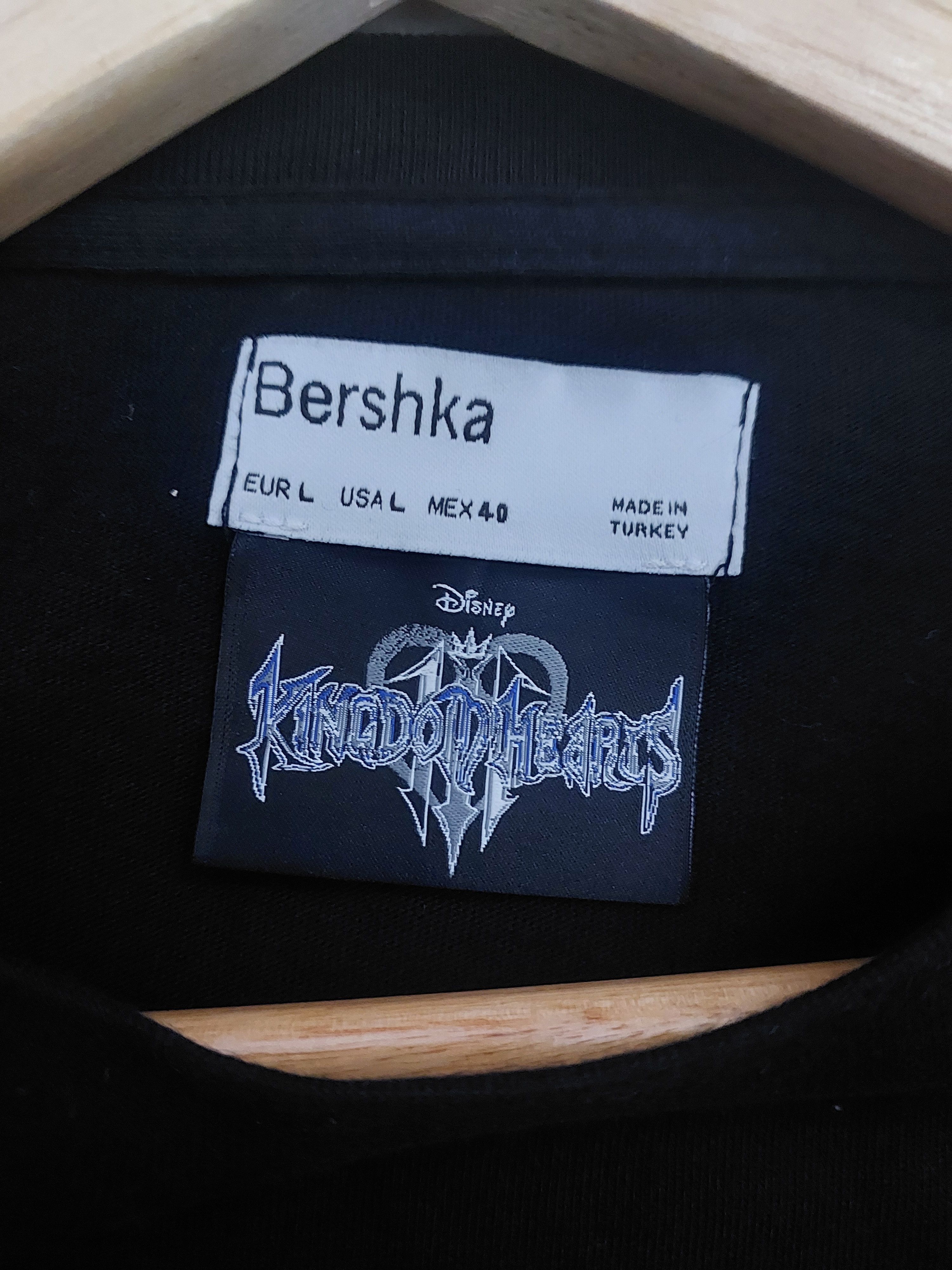 Anime × Playstation KINGDOM HEARTS DISNEY GAMES ANIME T-SHIRT Size US L / EU 52-54 / 3 - 12 Thumbnail