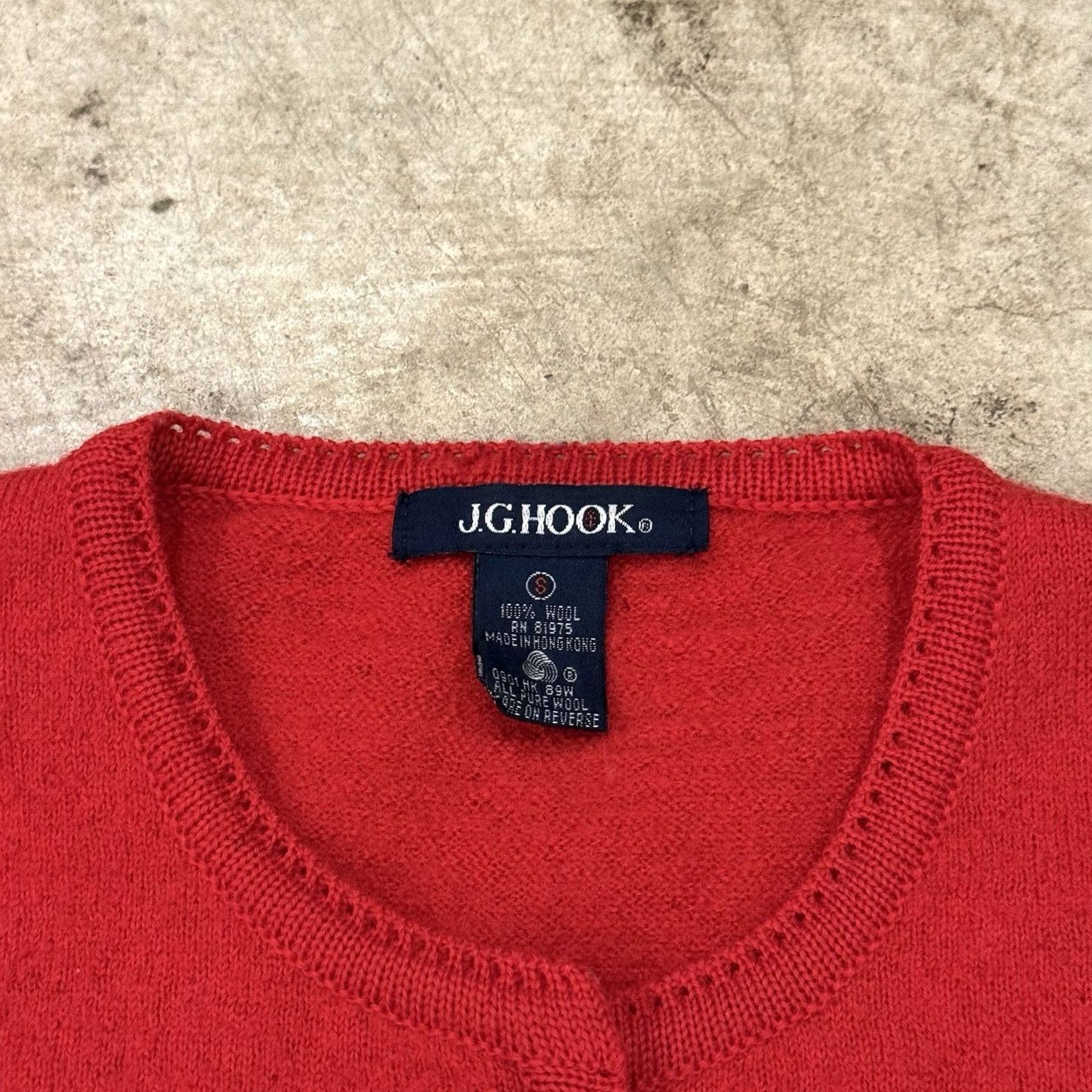 Vintage VINTAGE J.G. Hook Sweater Cardigan Red Womens Small Wool Button Up Knit, Round Neck, Regular Fit, All Seasons, Pockets, Preppy, HK VTG Size S / US 4 / IT 40 - 3 Thumbnail
