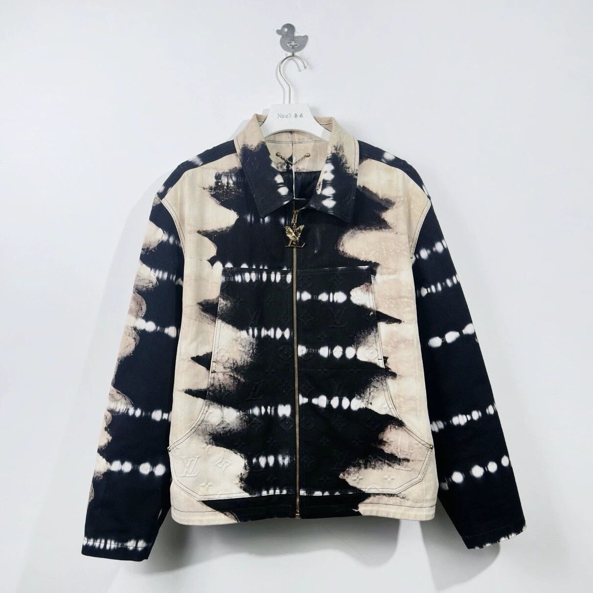 Louis Vuitton Louis Vuitton Tie-Dye Embossed Dove Denim Jacket Size US L / EU 52-54 / 3 - 1 Thumbnail