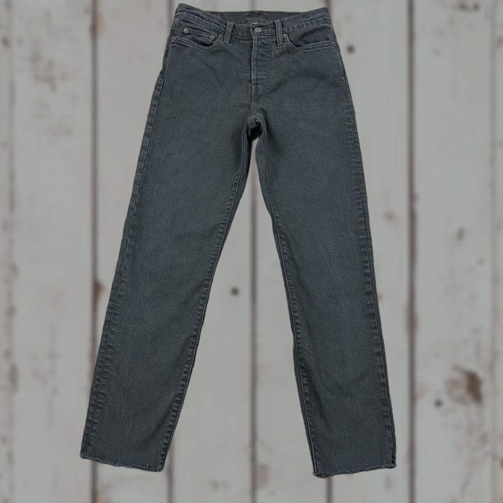 Levi's Levis Wedgie Jeans Womens 26 Black Icon Fit Ankle Denim Button Fly Stretch 24x27 Denim Jeans Regular Women 26 Black Stretch Wedgie Fit Size 26" / US 2 / IT 38 - 1 Thumbnail