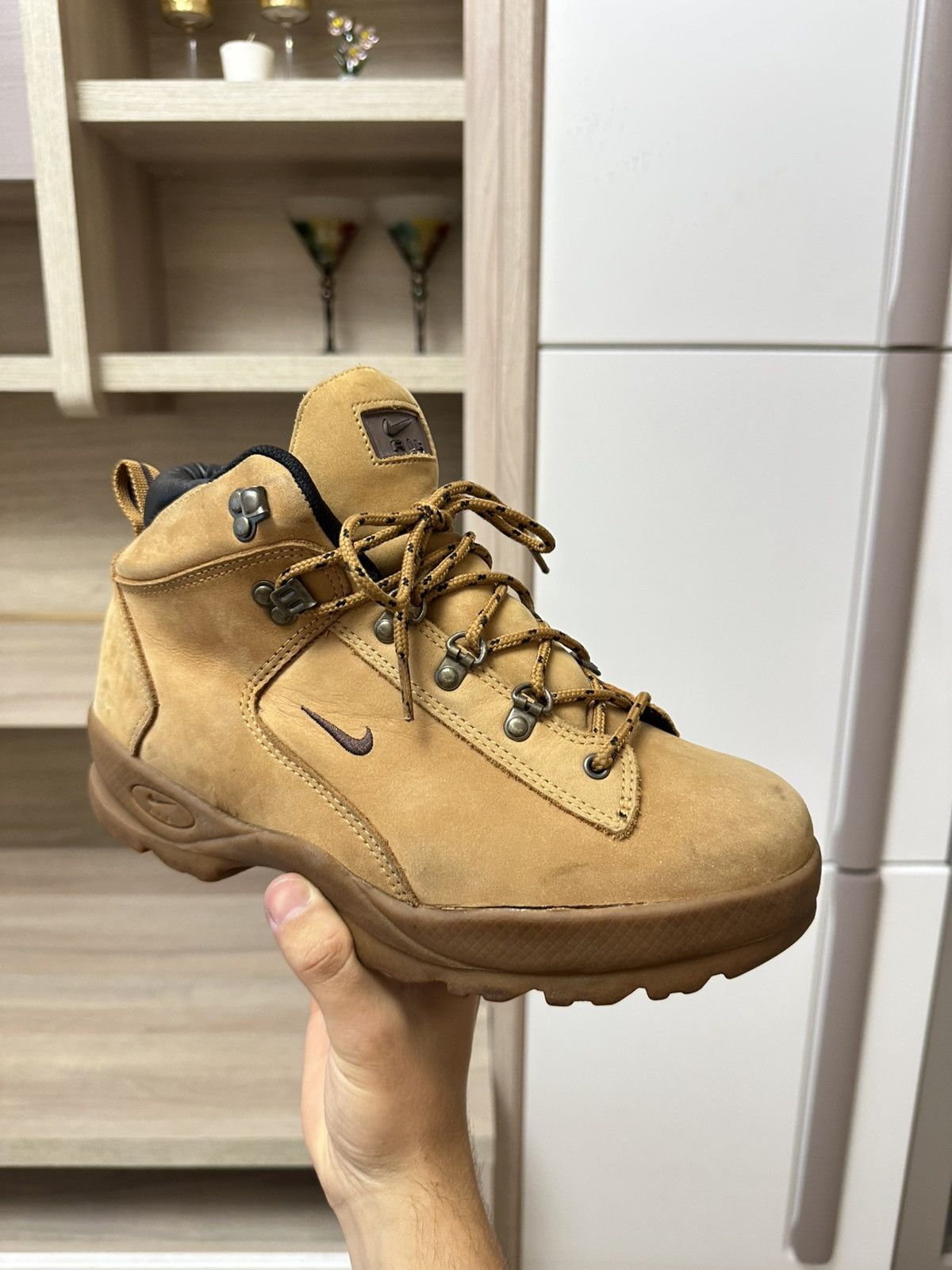 Nike ACG Nike ACG Brown Suede Leather Trail Hiking Boots Shoes Mens Size US 9.5 / EU 42-43 - 7 Thumbnail