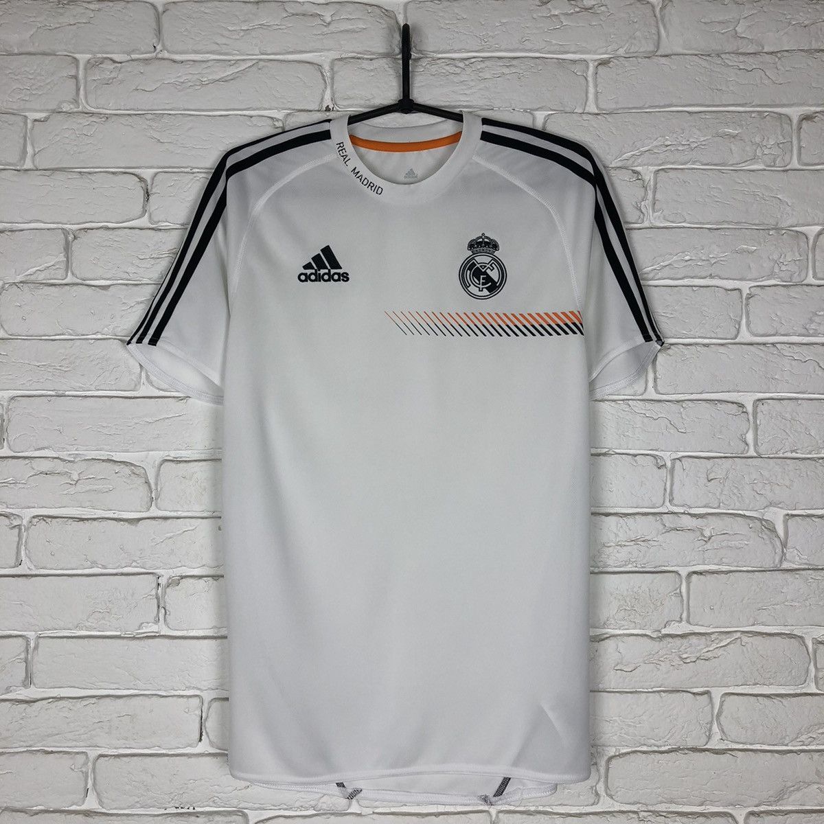 Adidas Real Madrid training soccer jersey vintage Size US S / EU 44-46 / 1 - 1 Thumbnail