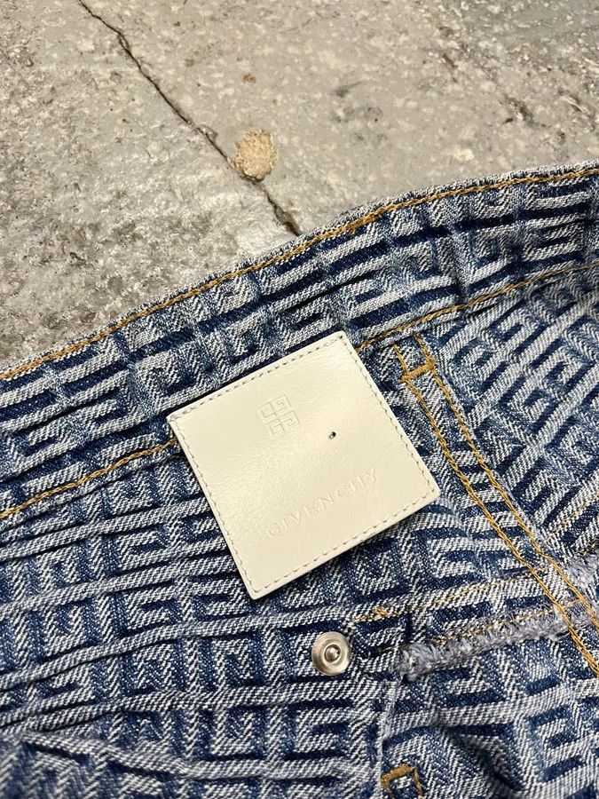 Givenchy SS2023 Givenchy Blue Logo Denim Jeans Size US 33 - 12 Thumbnail