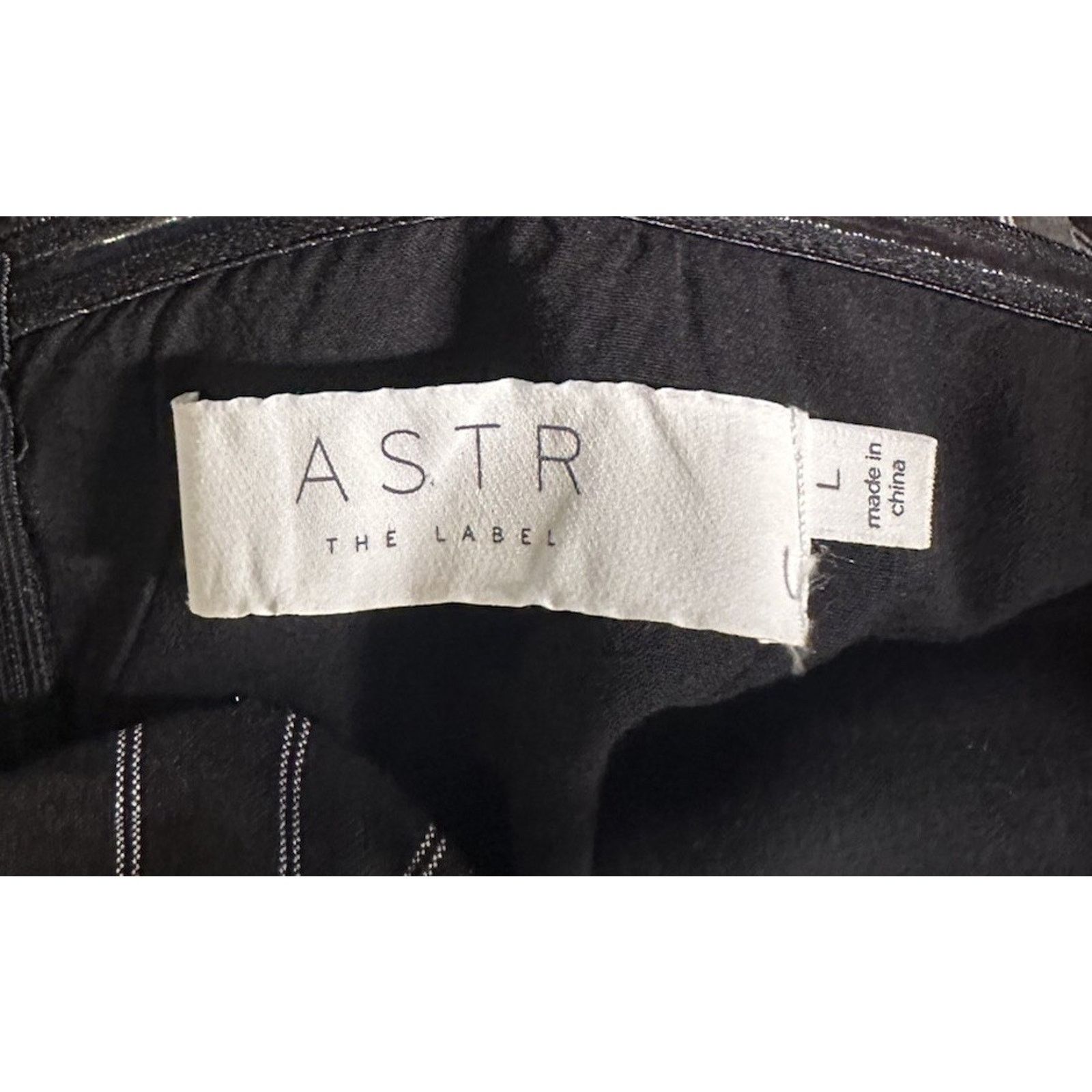 ASTR The Label ASTR Mara Black Pinstripe Cropped Wide Leg Jumpsuit L Size 30" / US 8 / IT 44 - 6 Thumbnail